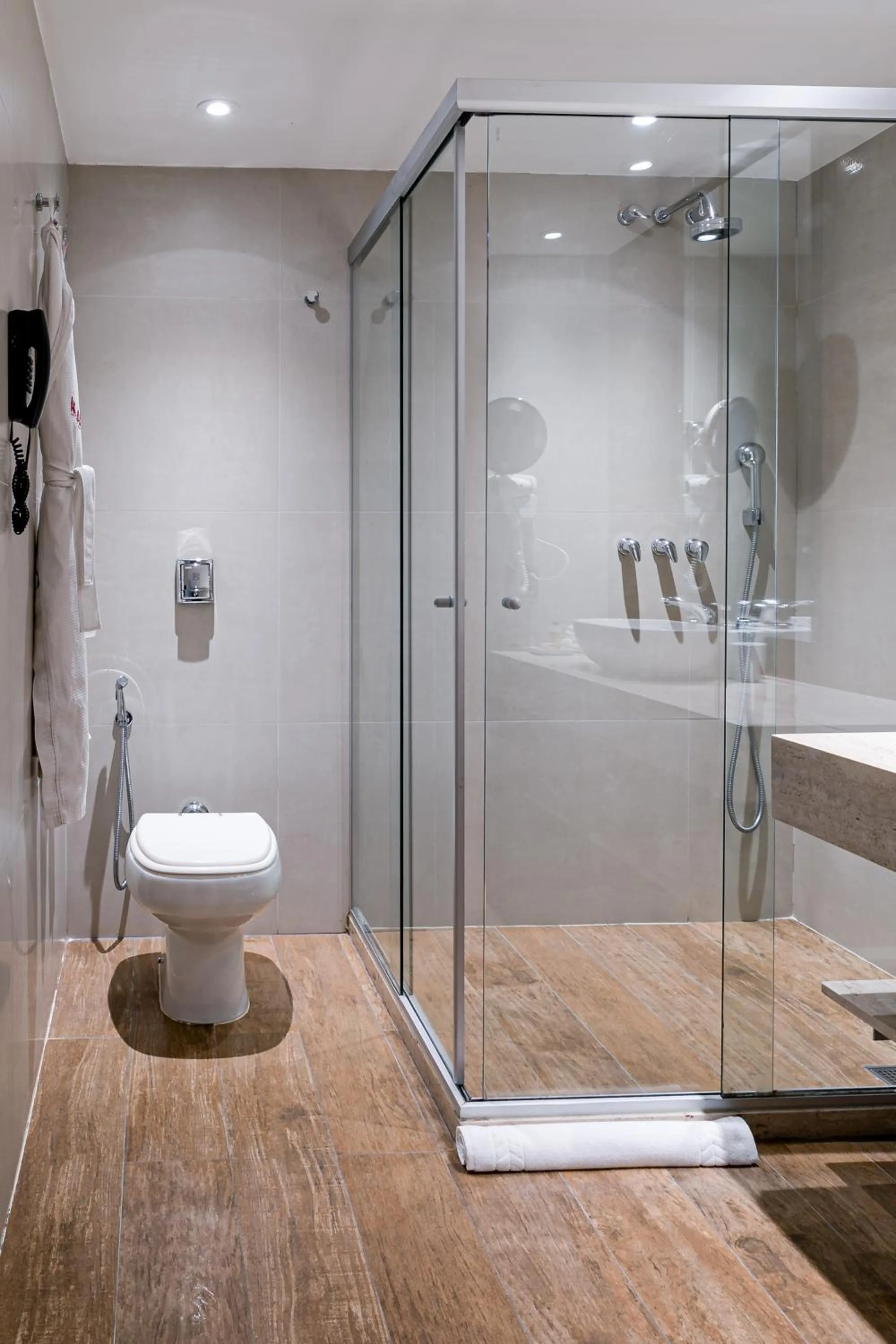 Bathroom in Arena Leme Hotel