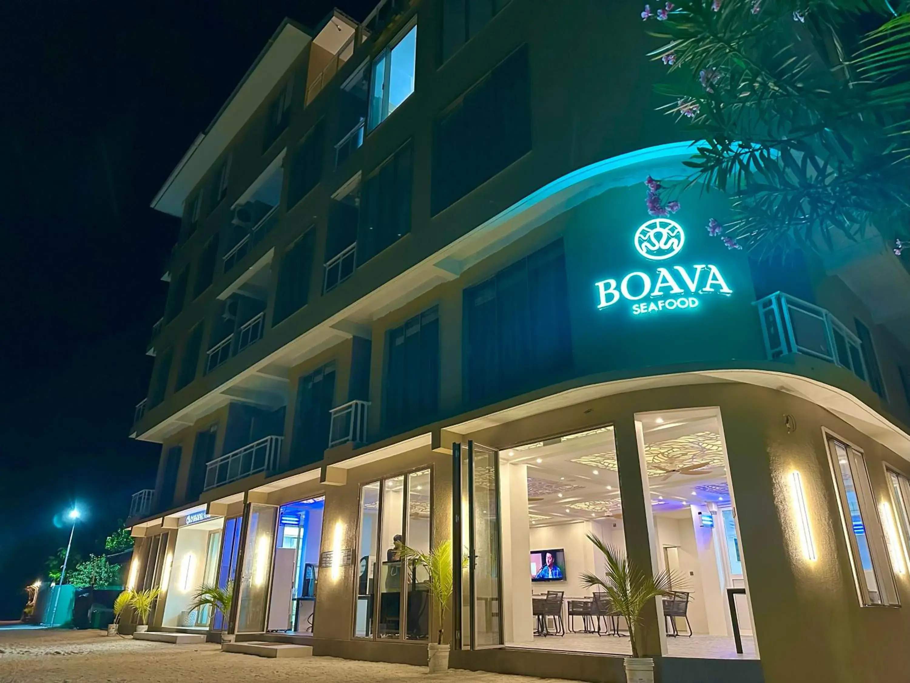 Restaurant/places to eat in Avyanna Gulhi Beach Hotel Restaurant/places to eat in Avyanna Gulhi Beach Hotel