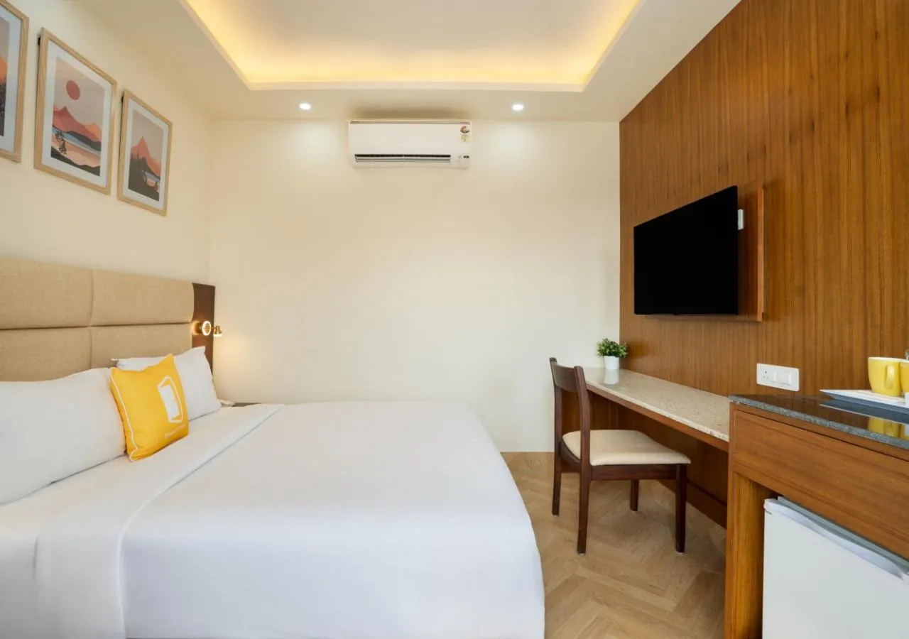 Photo of the whole room, Bed in Bloom Boutique l Sector 45 Gurugram