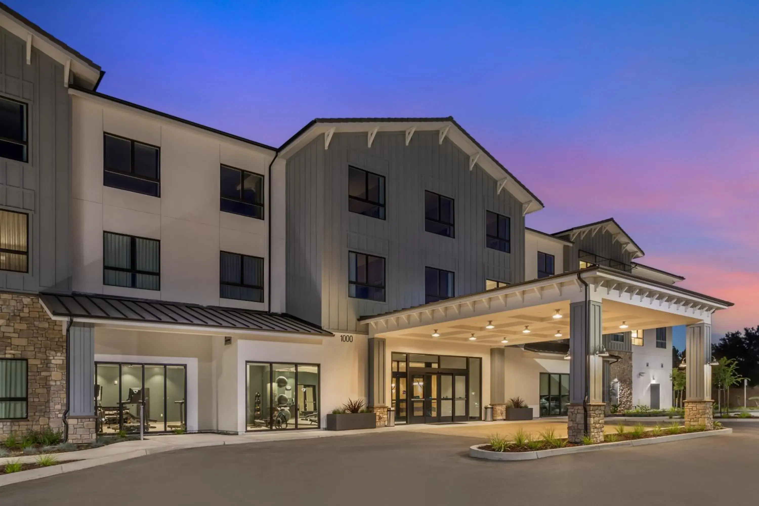 Property building in Cambria Hotel Templeton - Paso Robles Property building in Cambria Hotel Templeton - Paso Robles