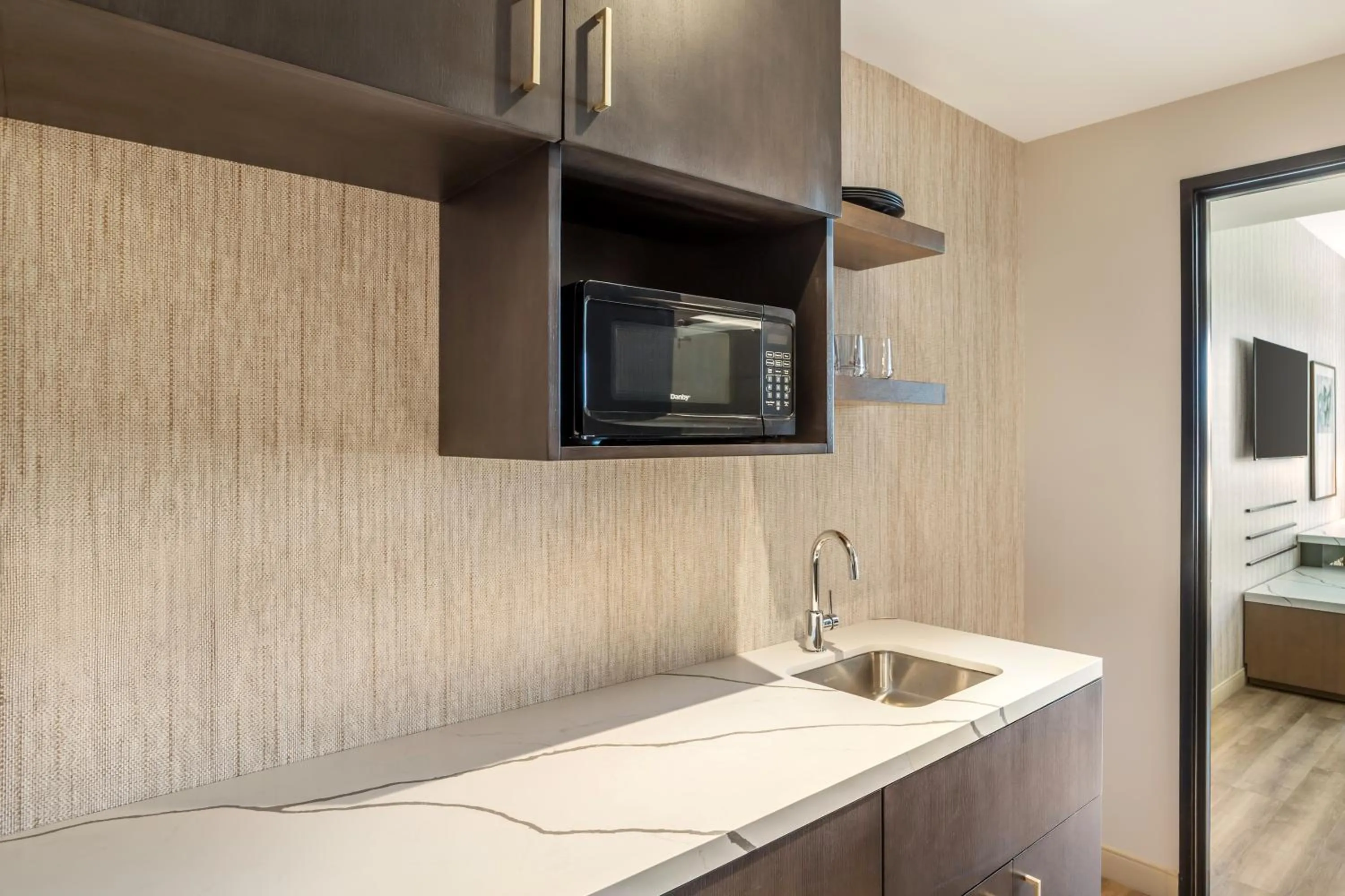 Bedroom in Cambria Hotel Templeton - Paso Robles