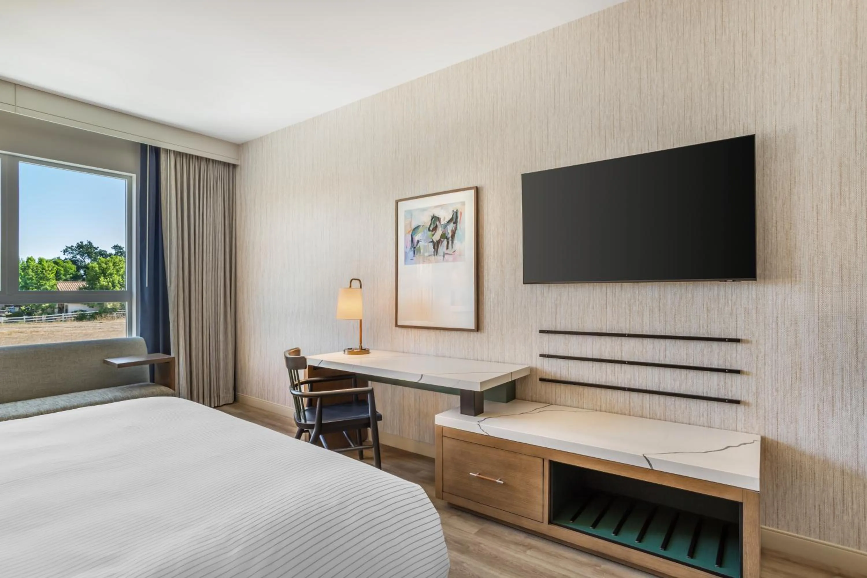 Bedroom, Bed in Cambria Hotel Templeton - Paso Robles