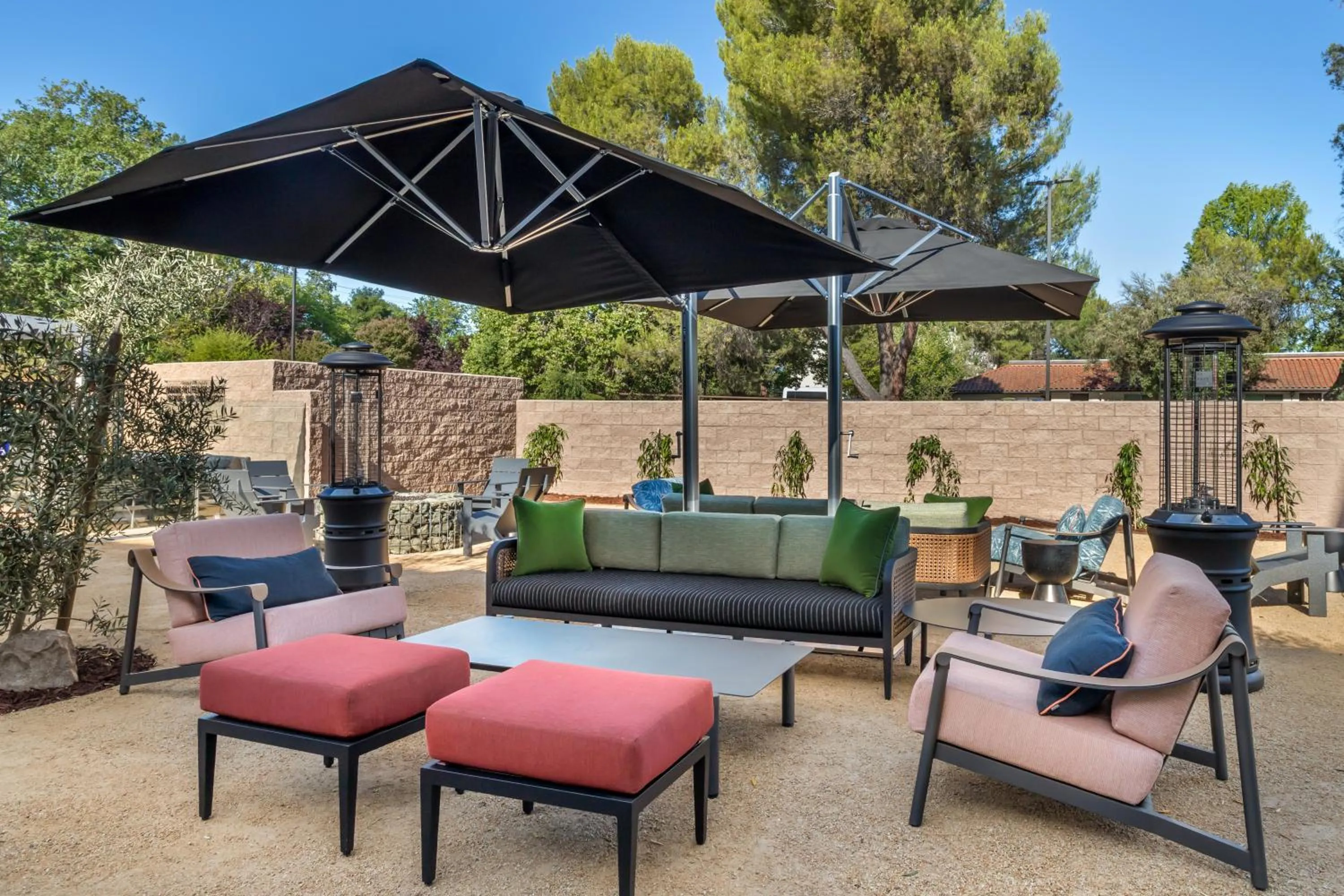 Patio in Cambria Hotel Templeton - Paso Robles