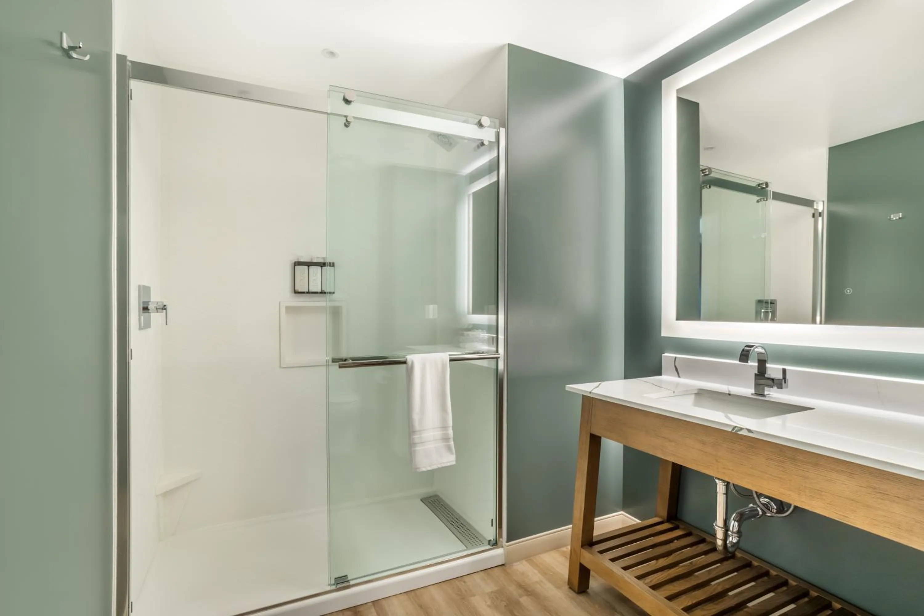 Bathroom in Cambria Hotel Templeton - Paso Robles