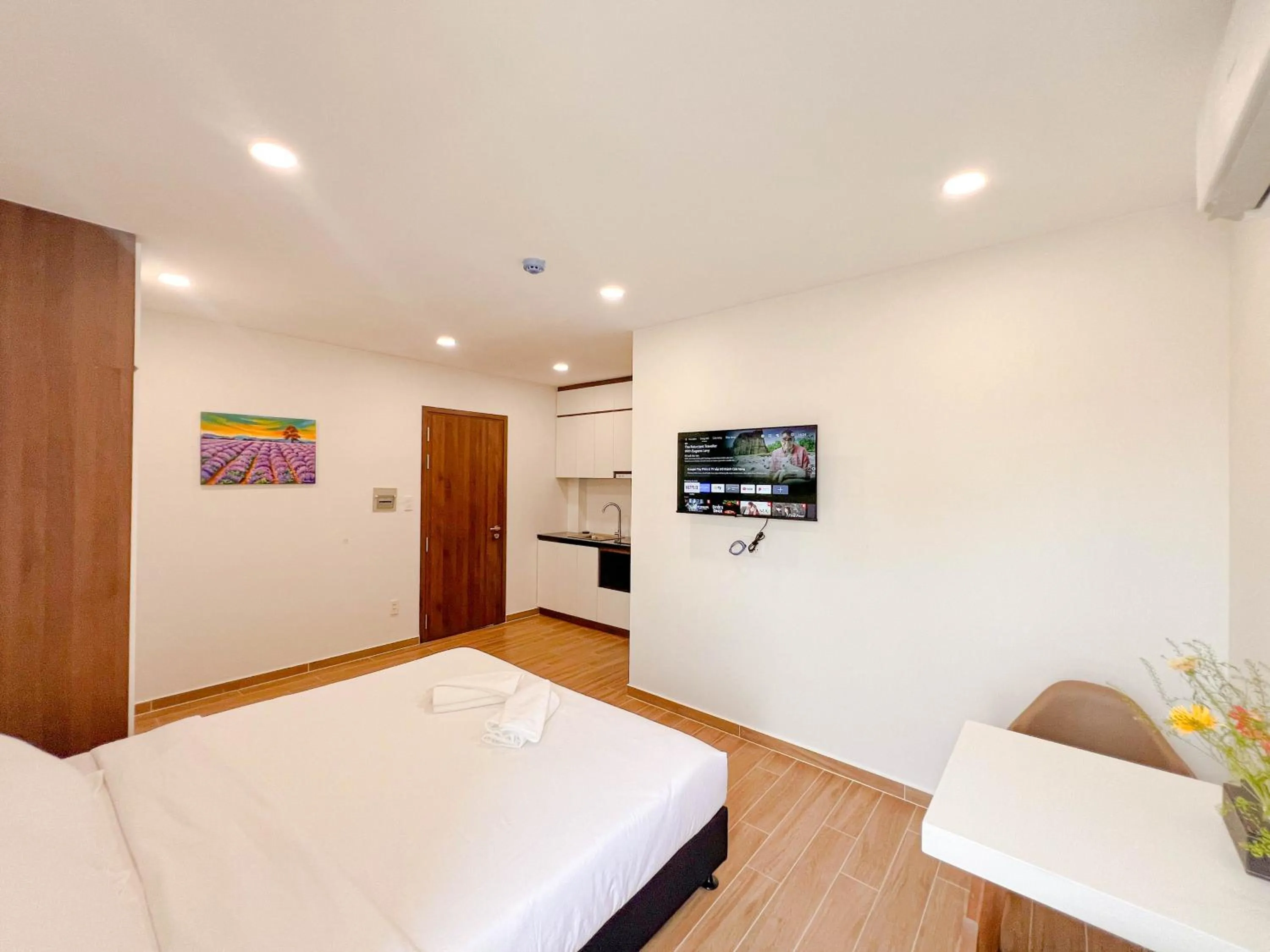 Communal lounge/ TV room, Bed in Heyday apartment