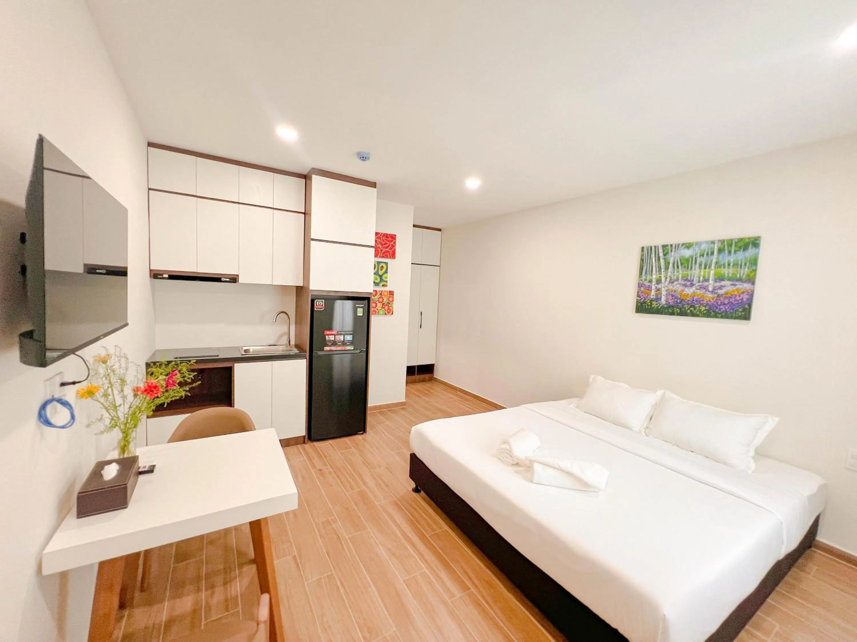 Photo of the whole room, Bed in Heyday apartment