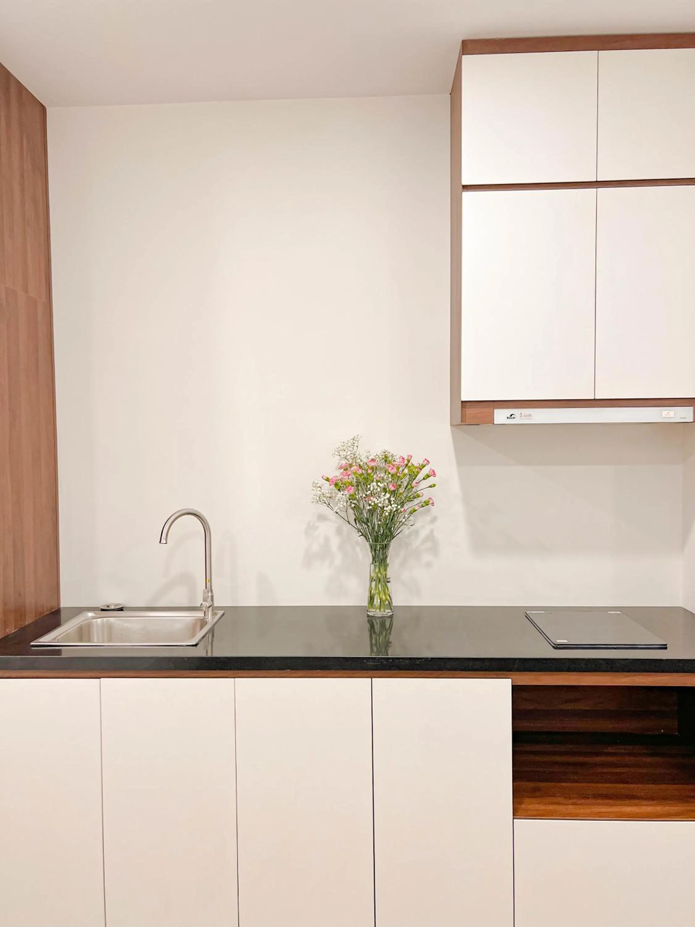 Kitchen or kitchenette in Heyday apartment