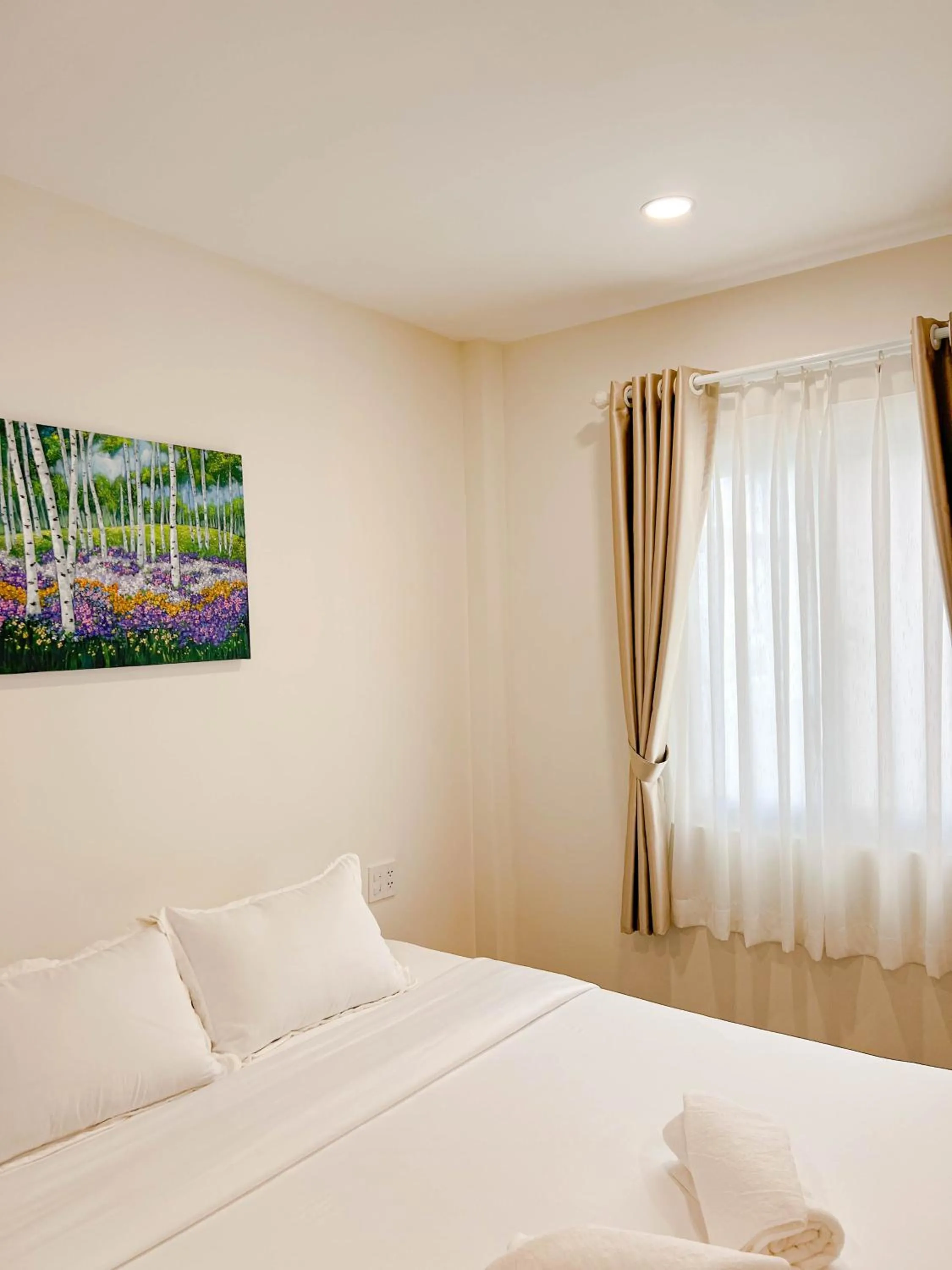 Bedroom, Bed in Heyday apartment