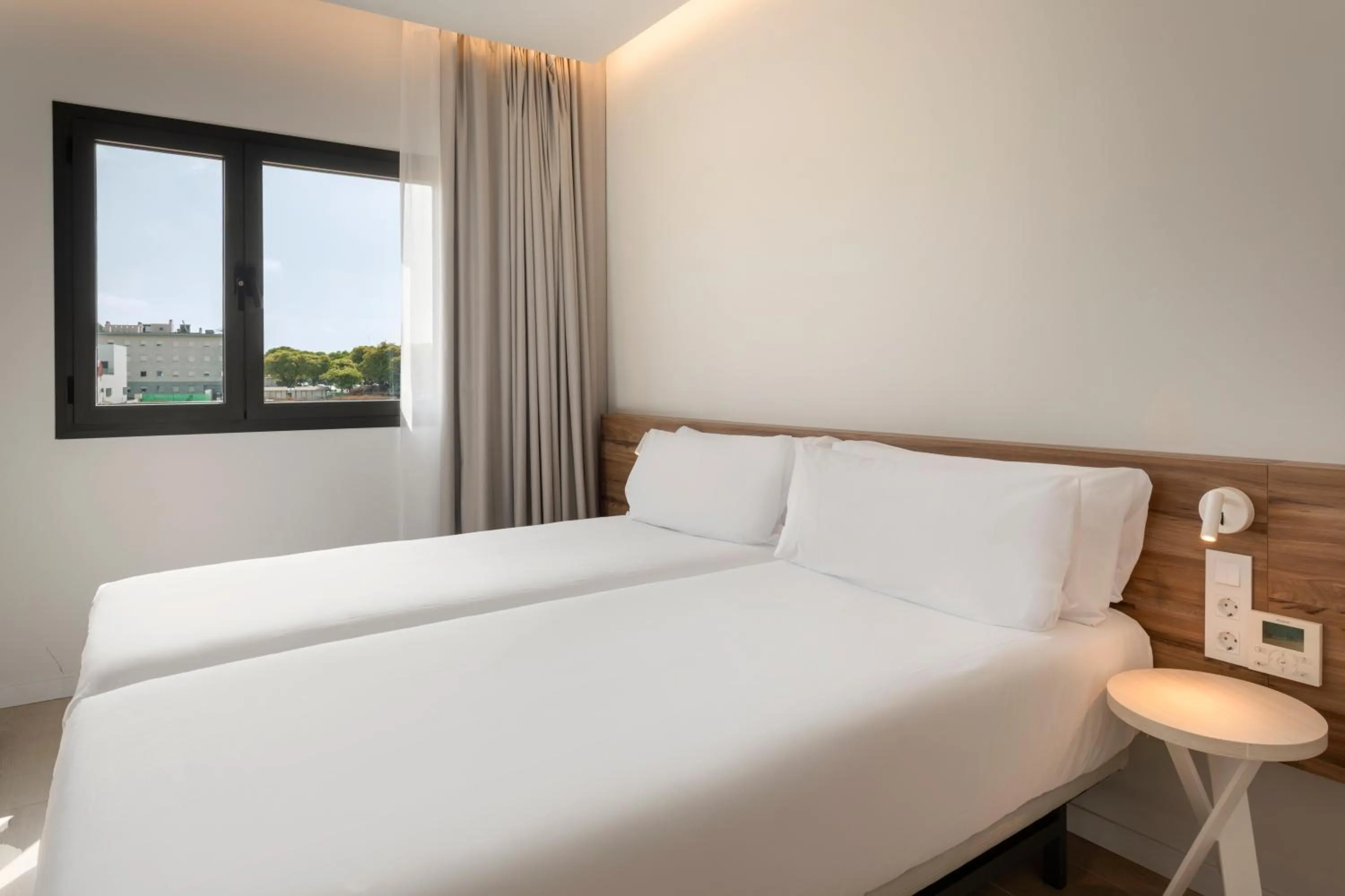 Bed in B&B HOTEL Sevilla Bormujos