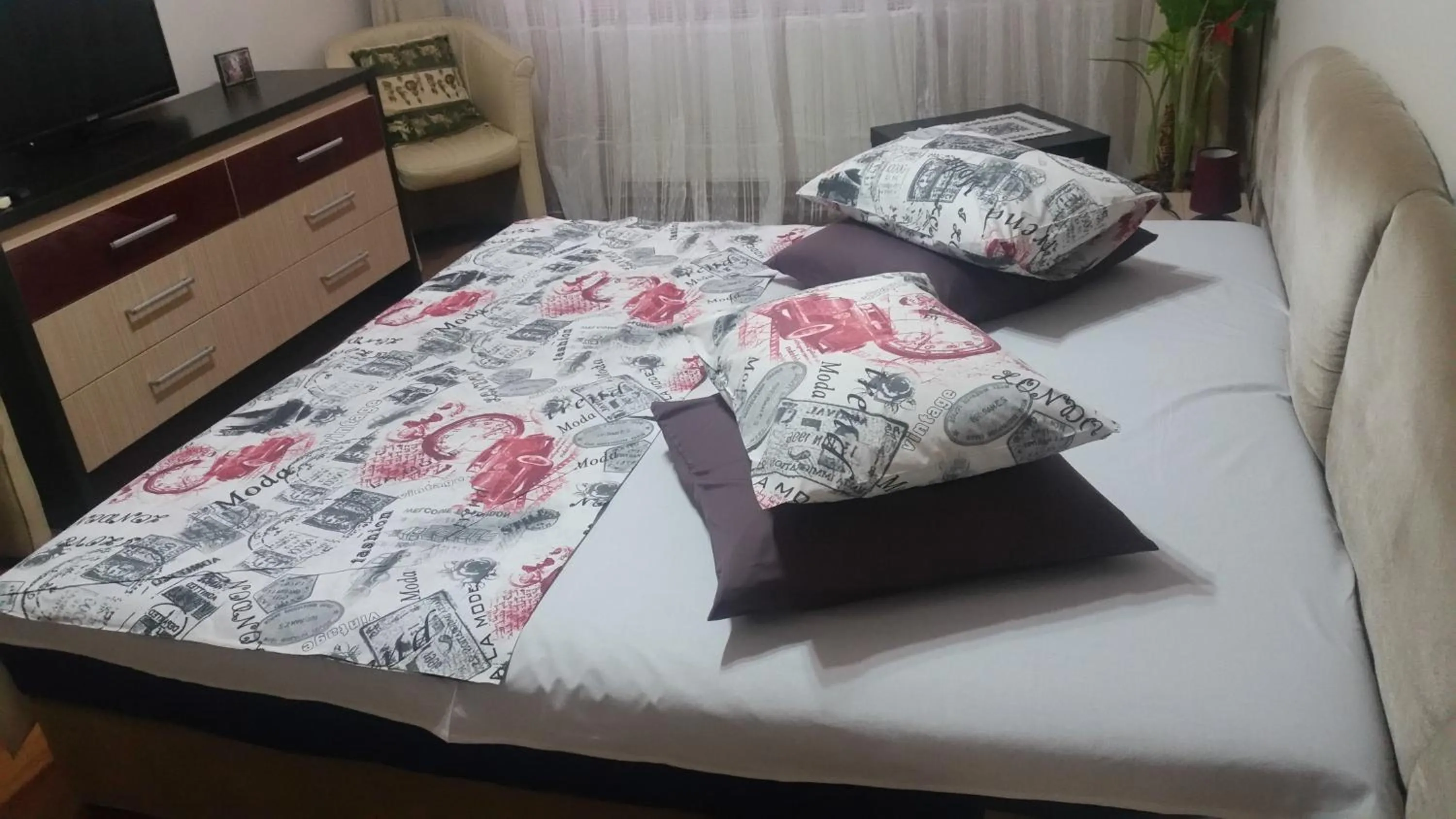Bed in Apartment Siracuza Mamaia Nord