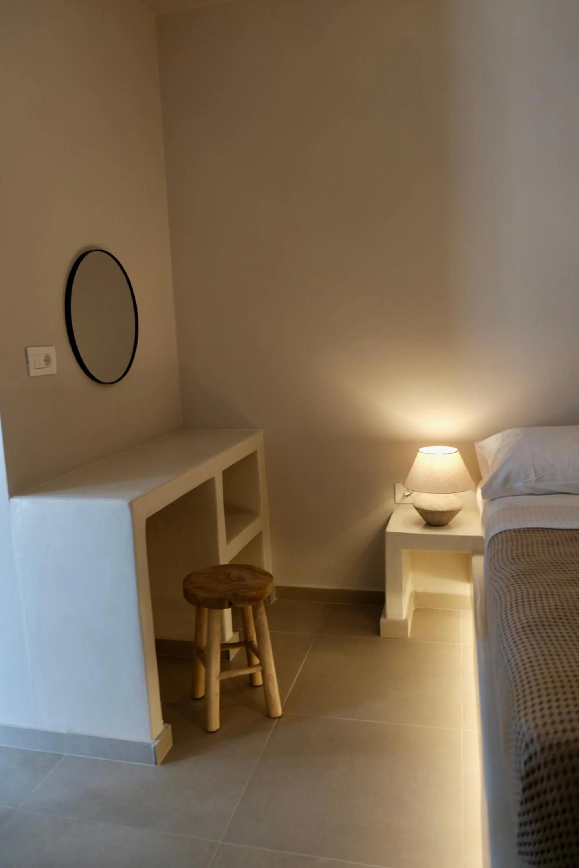 Bed in Cycladic Charm