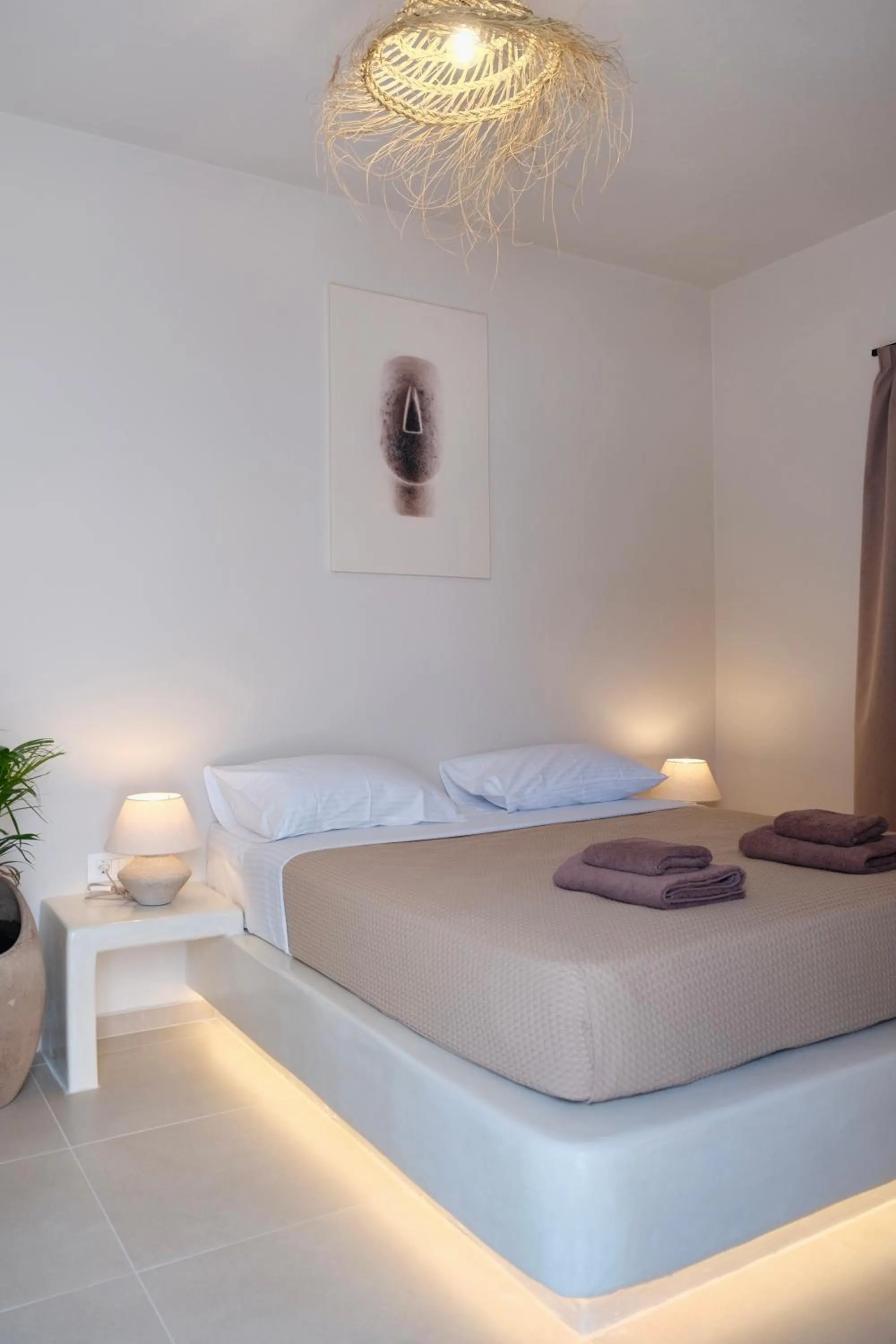 Bed in Cycladic Charm