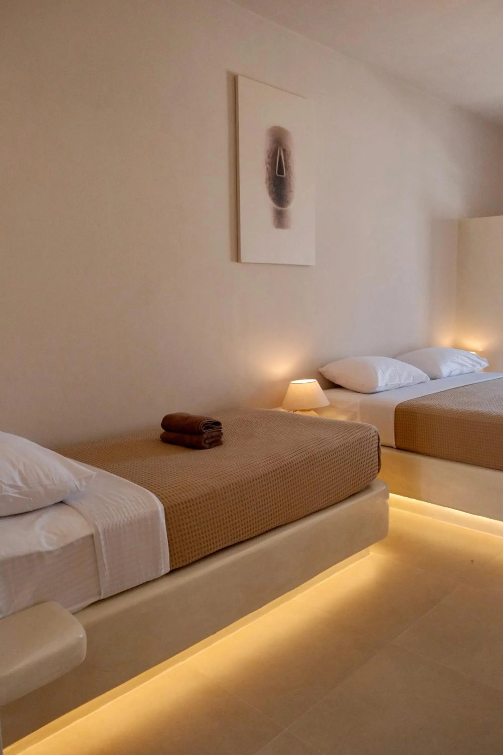 Bed in Cycladic Charm