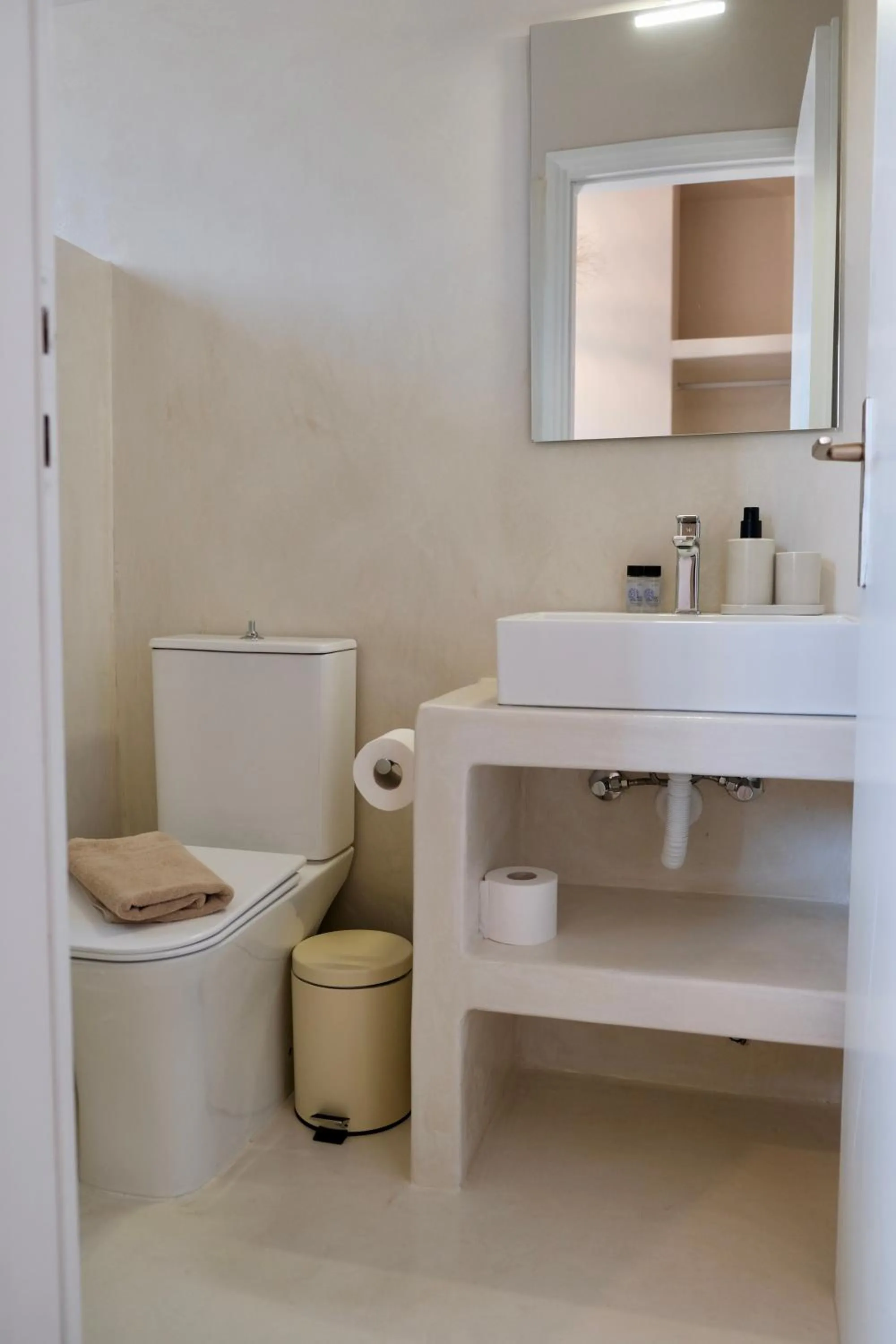 Cycladic Charm