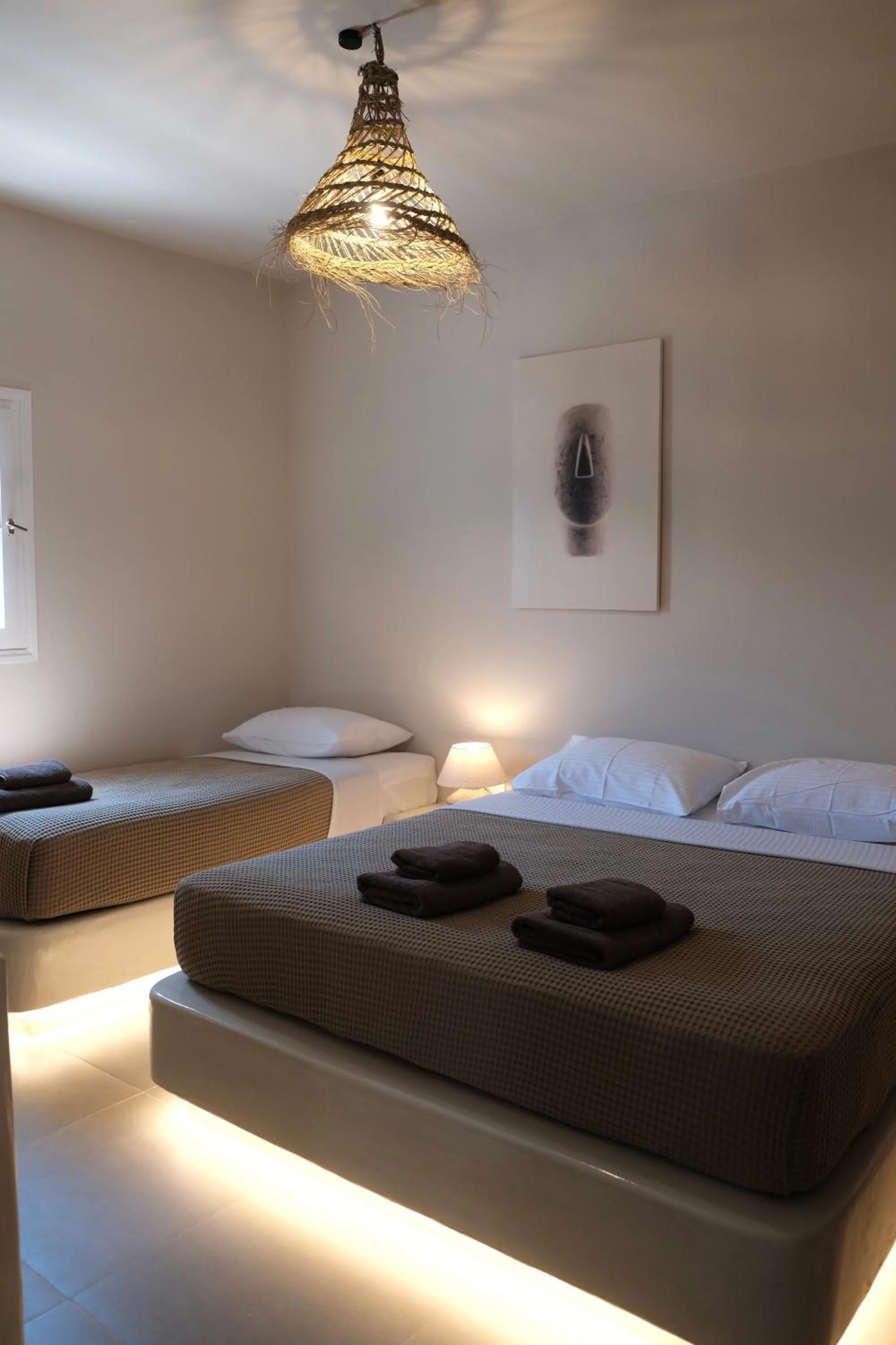 Bed in Cycladic Charm