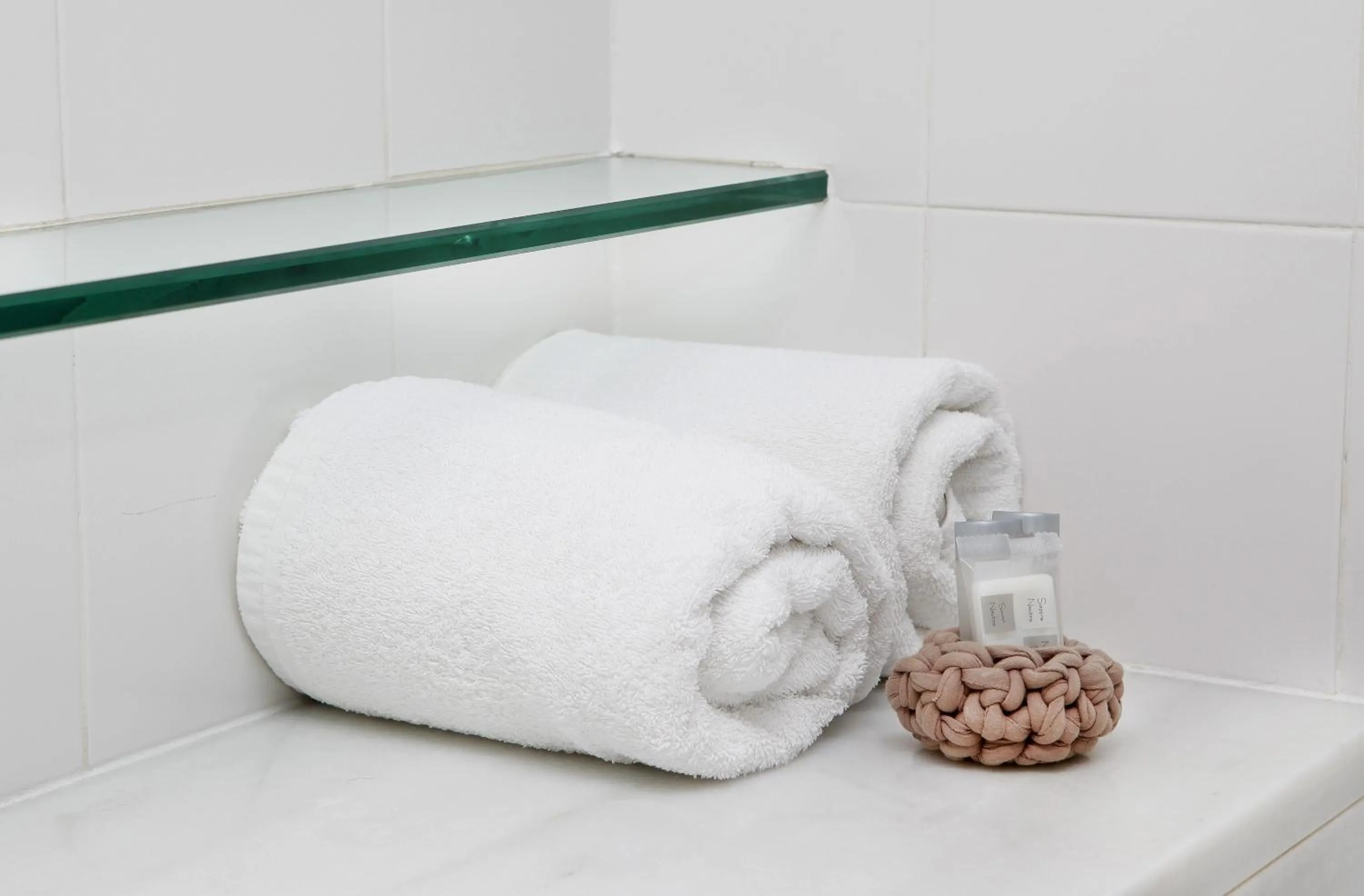 Bathroom, Bed in Hotel Ubaldo