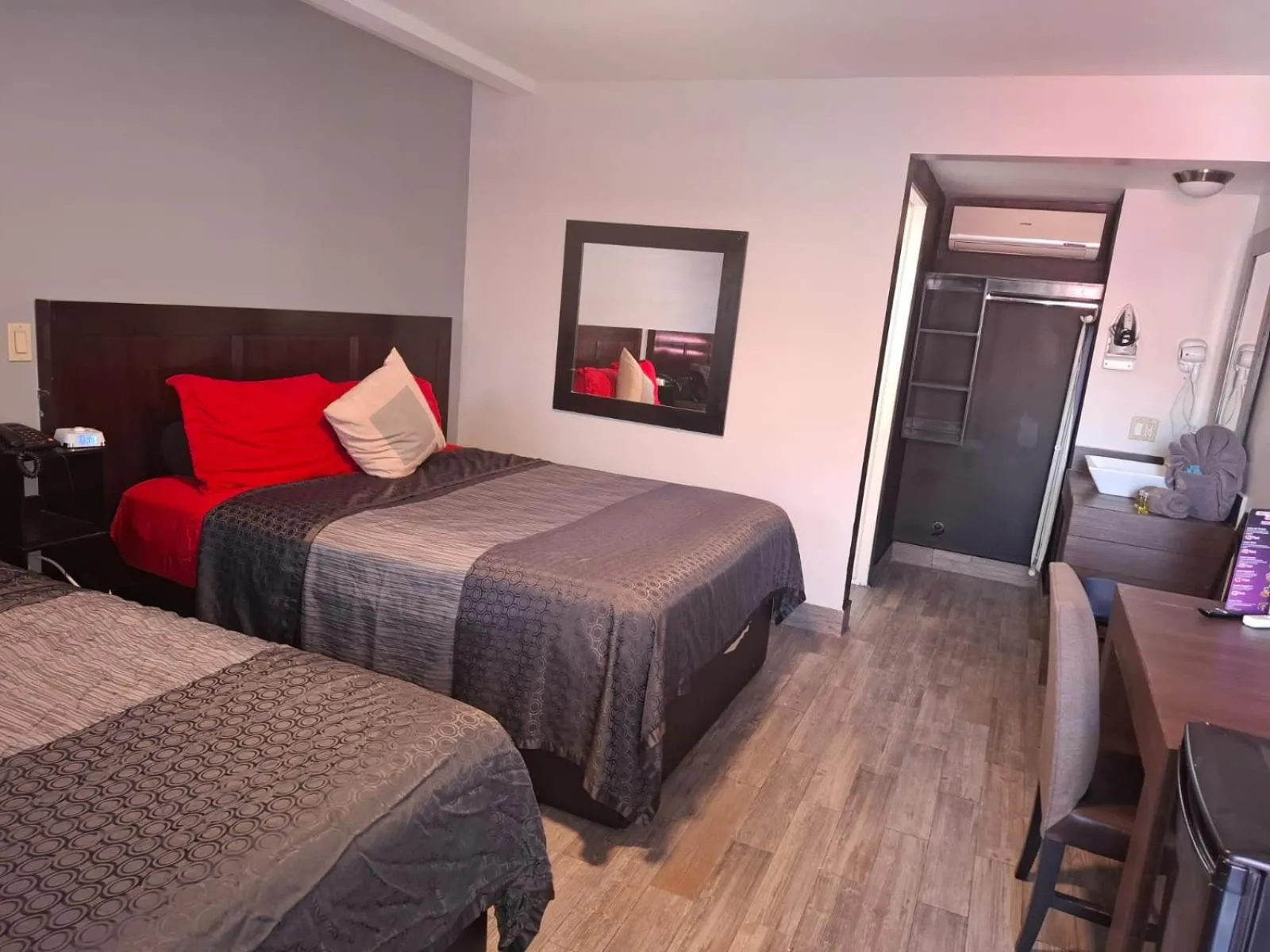 Bed in Lizvan Hotel-Motel