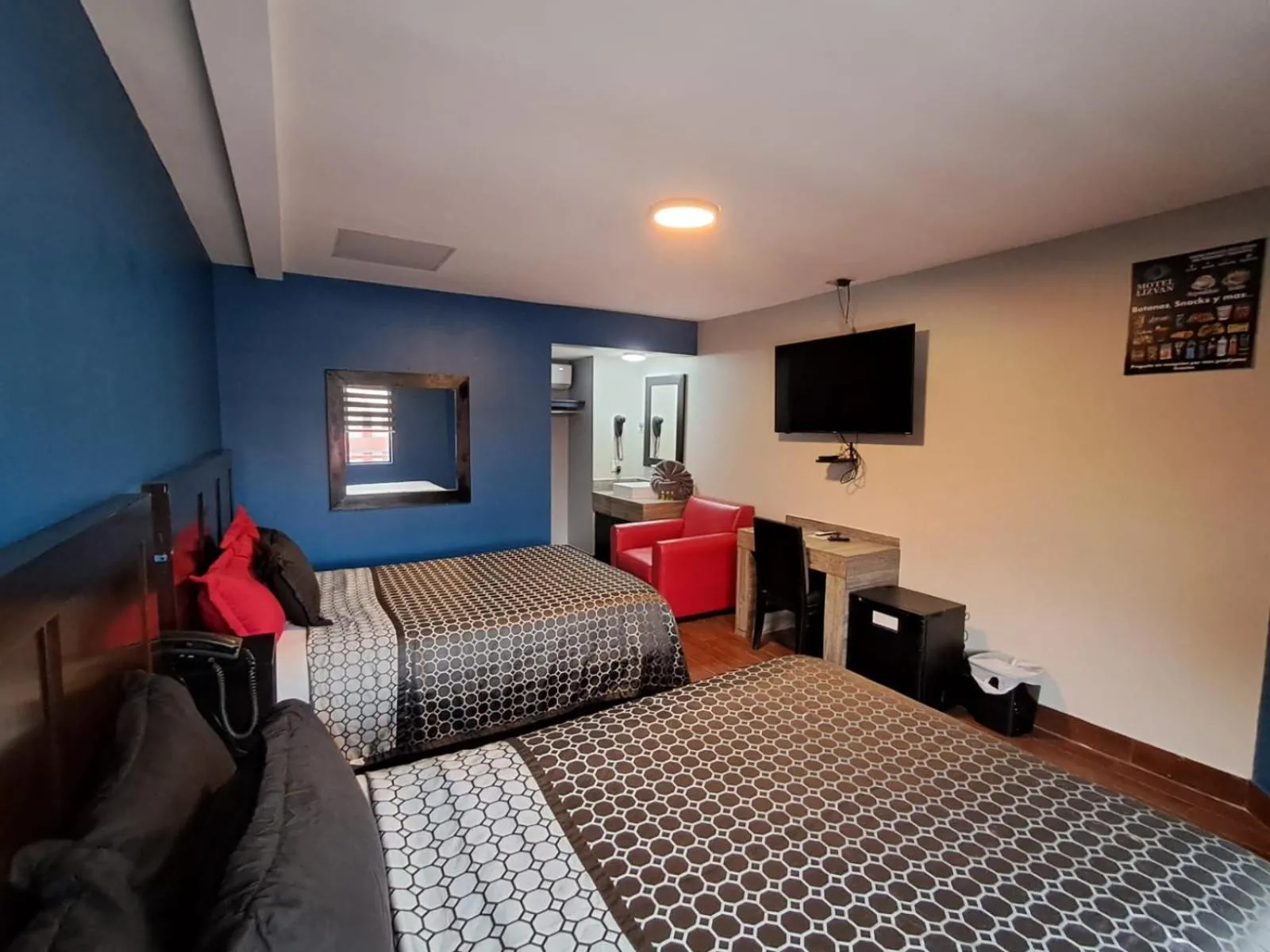 Bed in Lizvan Hotel-Motel