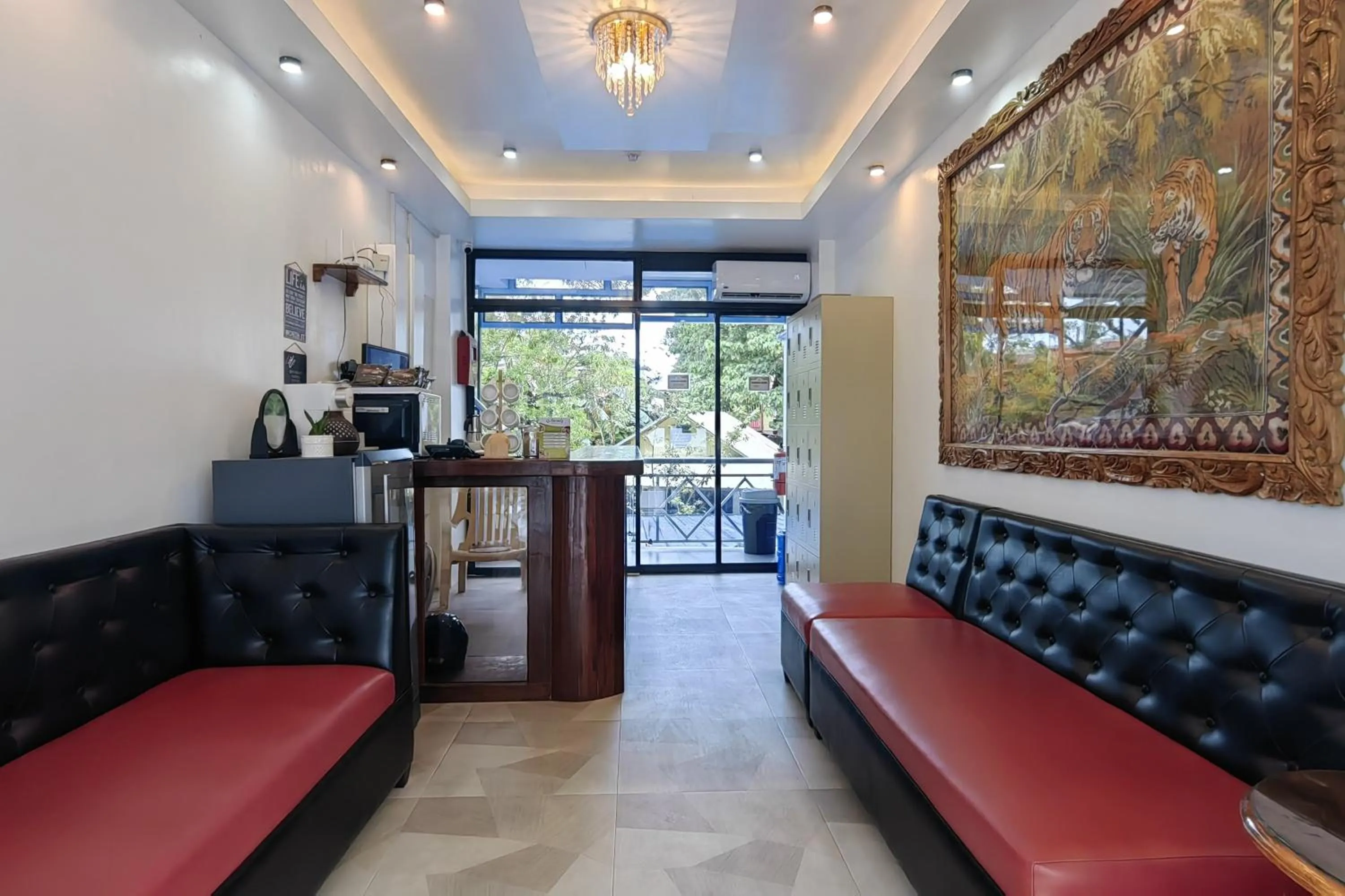 Lobby or reception in Inn Ka Kay Mame near SM City Puerto Princesa