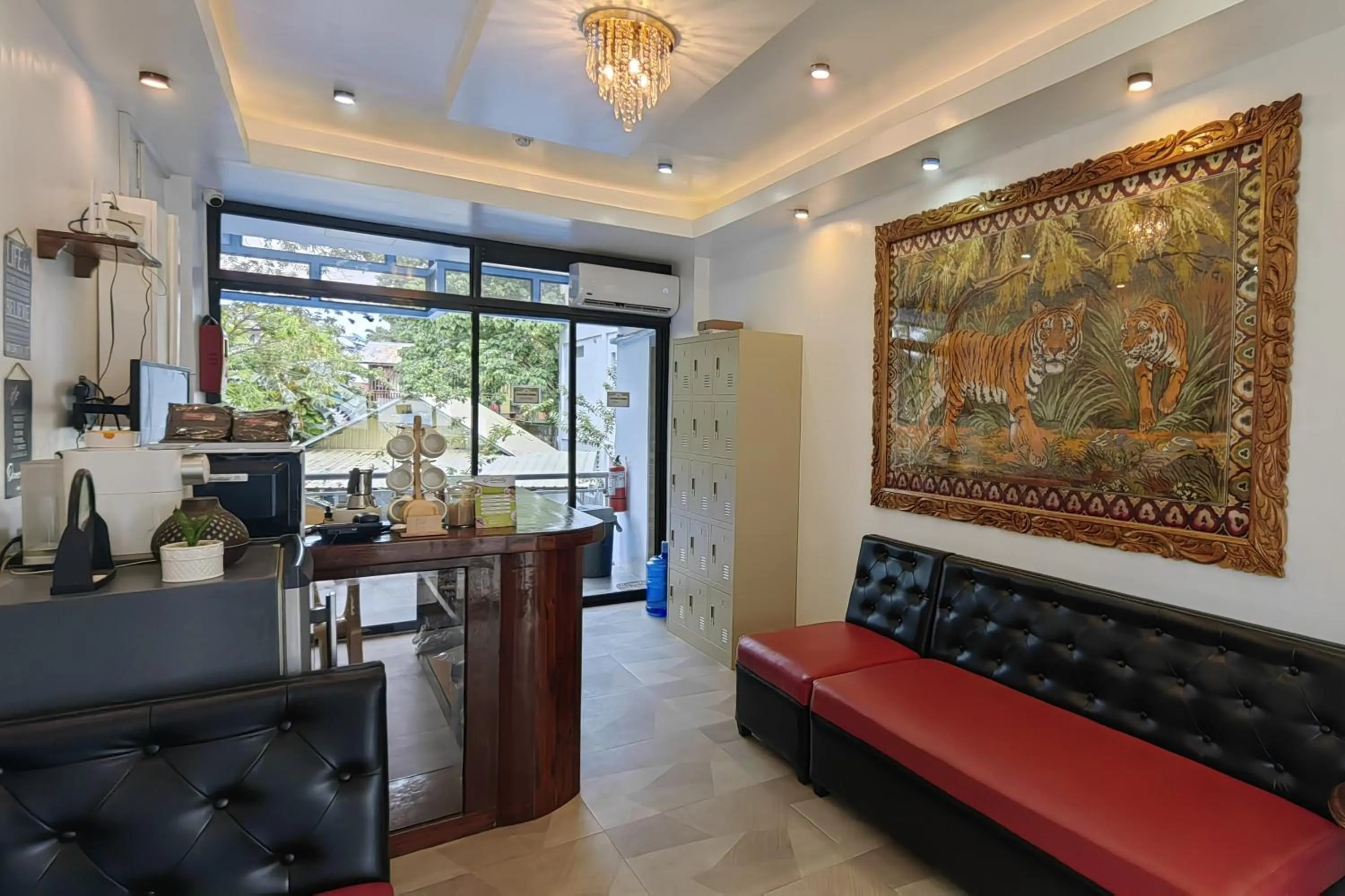 Lobby or reception in Inn Ka Kay Mame near SM City Puerto Princesa