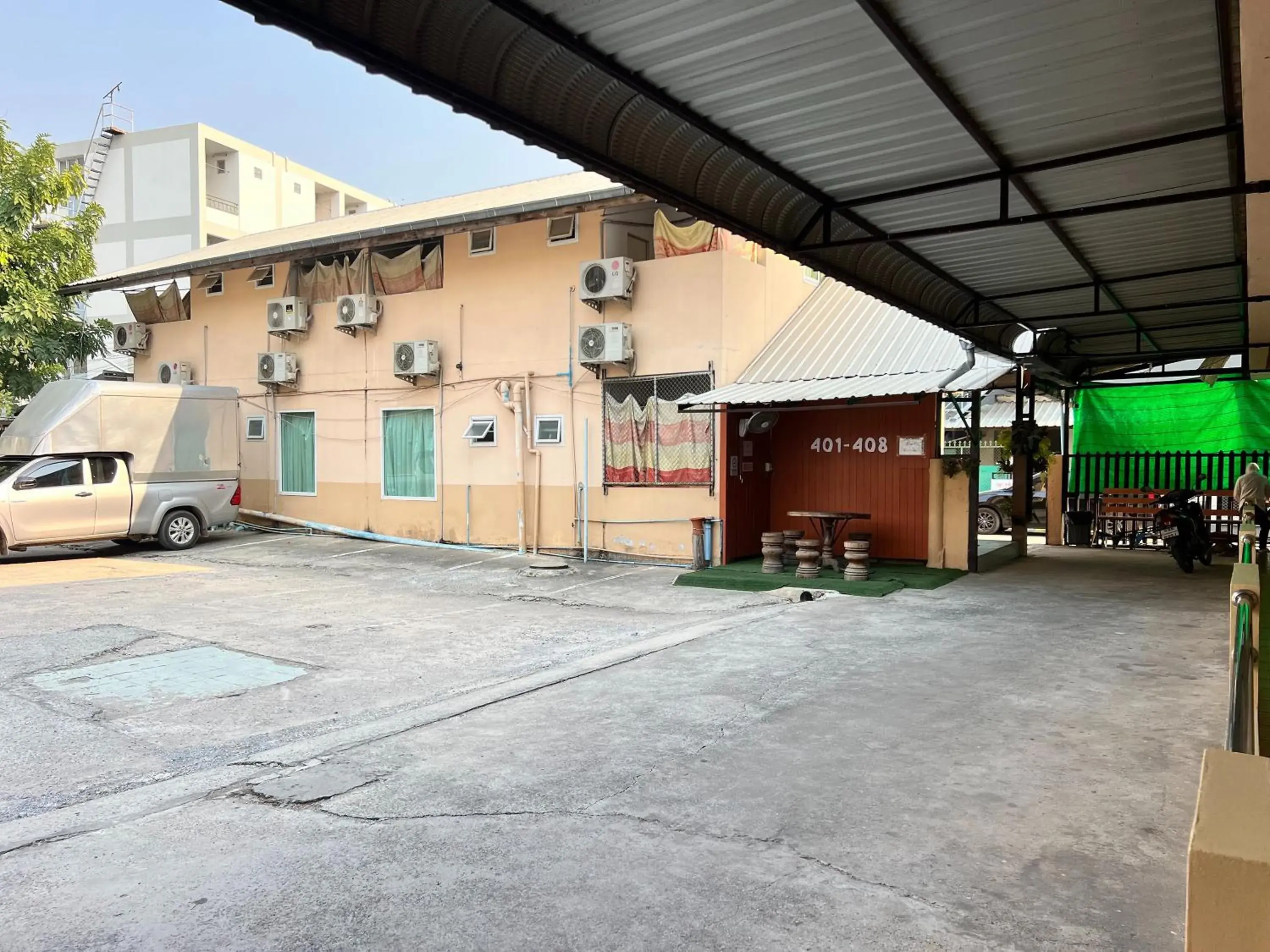 Property building in Jamjuree Place Property building in Jamjuree Place