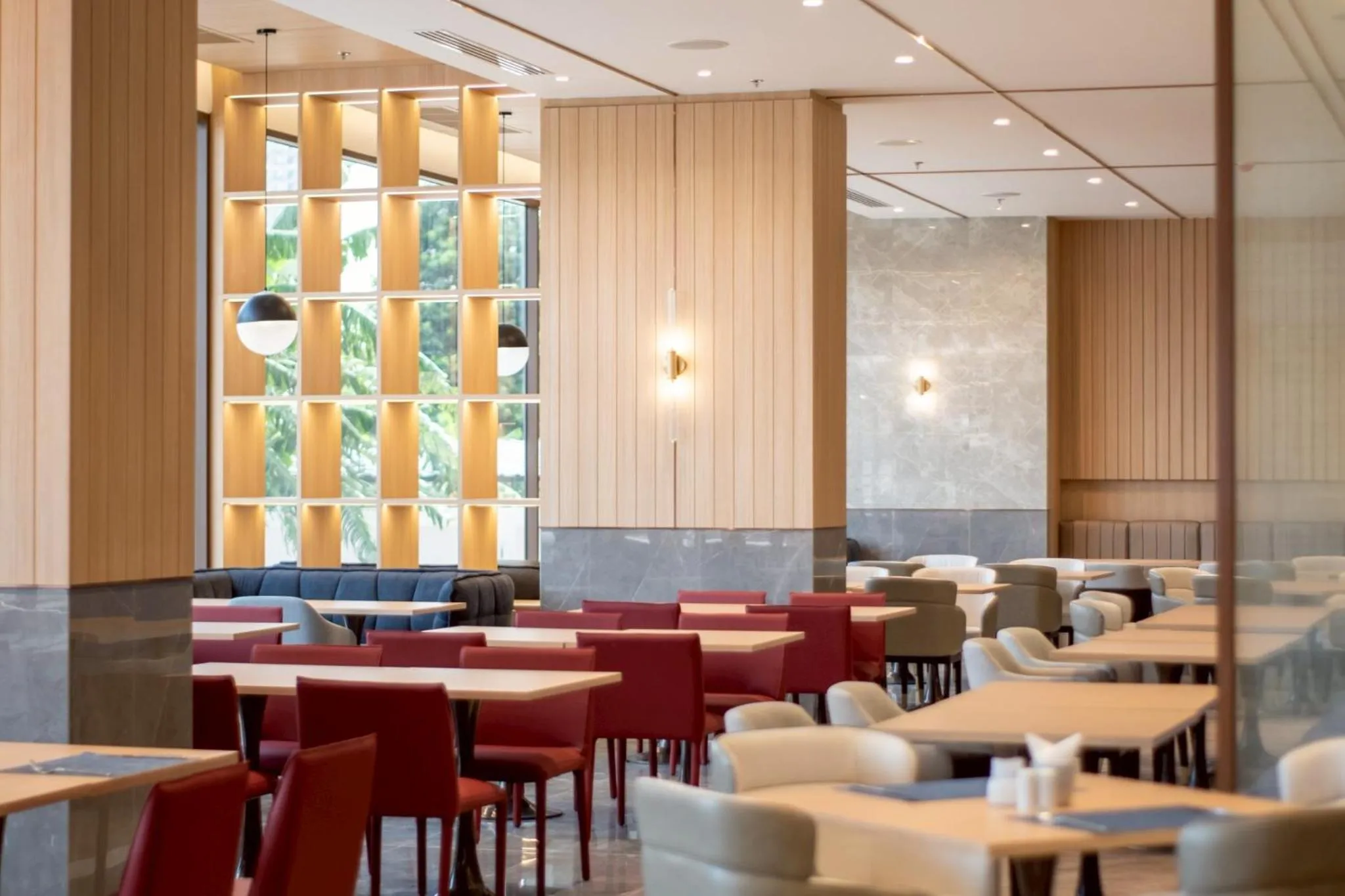 Restaurant/places to eat in Samsara Hotel Pattaya