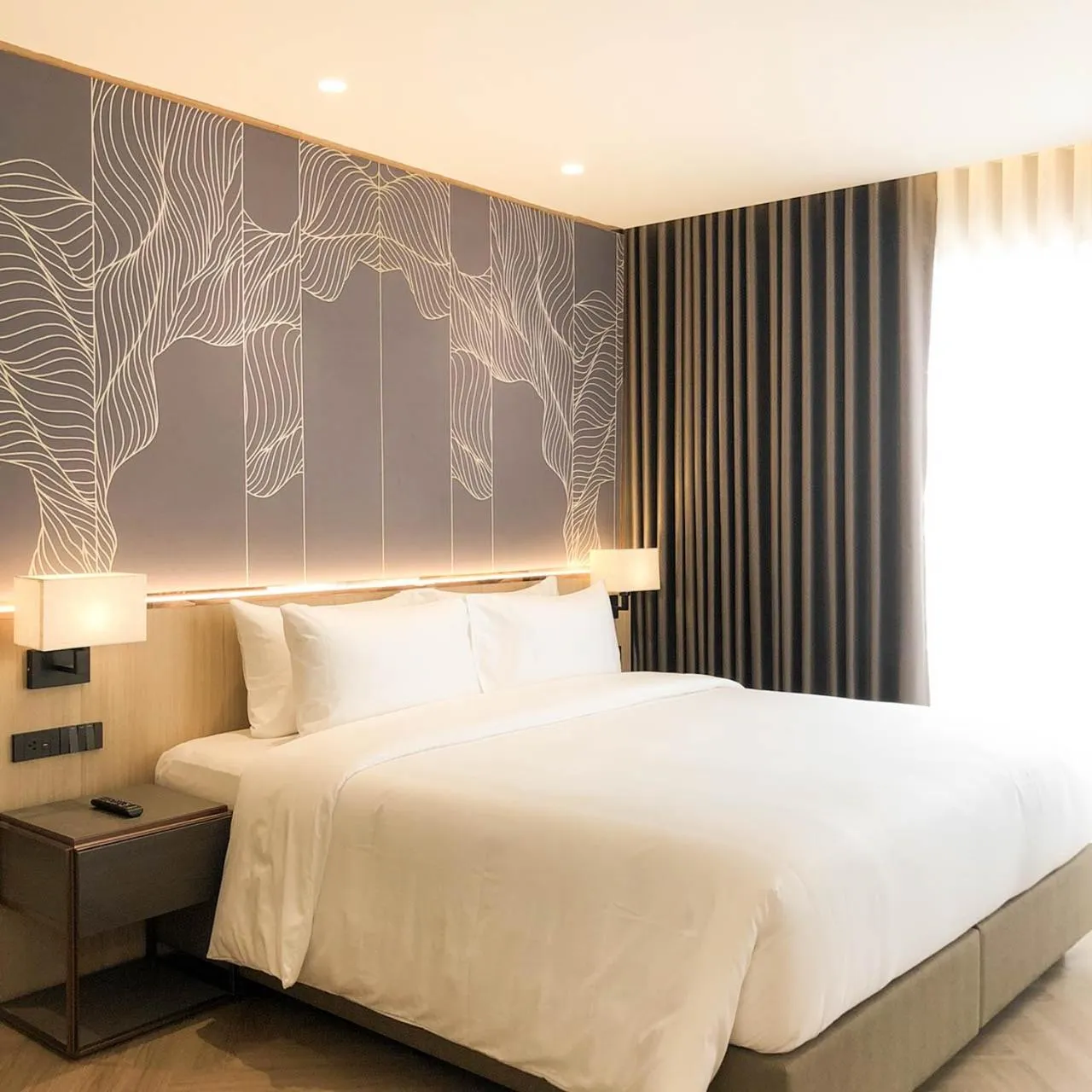 Bedroom, Bed in Samsara Hotel Pattaya