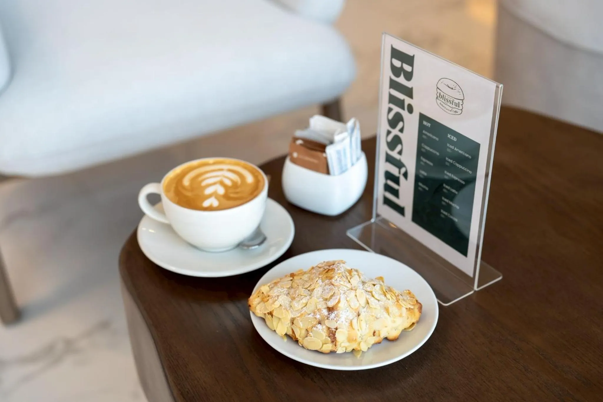 Restaurant/places to eat in Samsara Hotel Pattaya