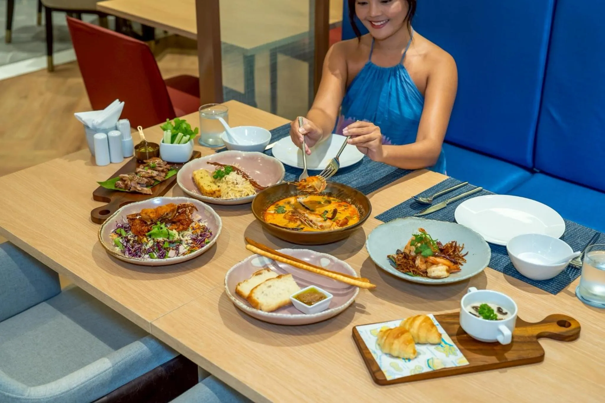 Restaurant/places to eat in Samsara Hotel Pattaya