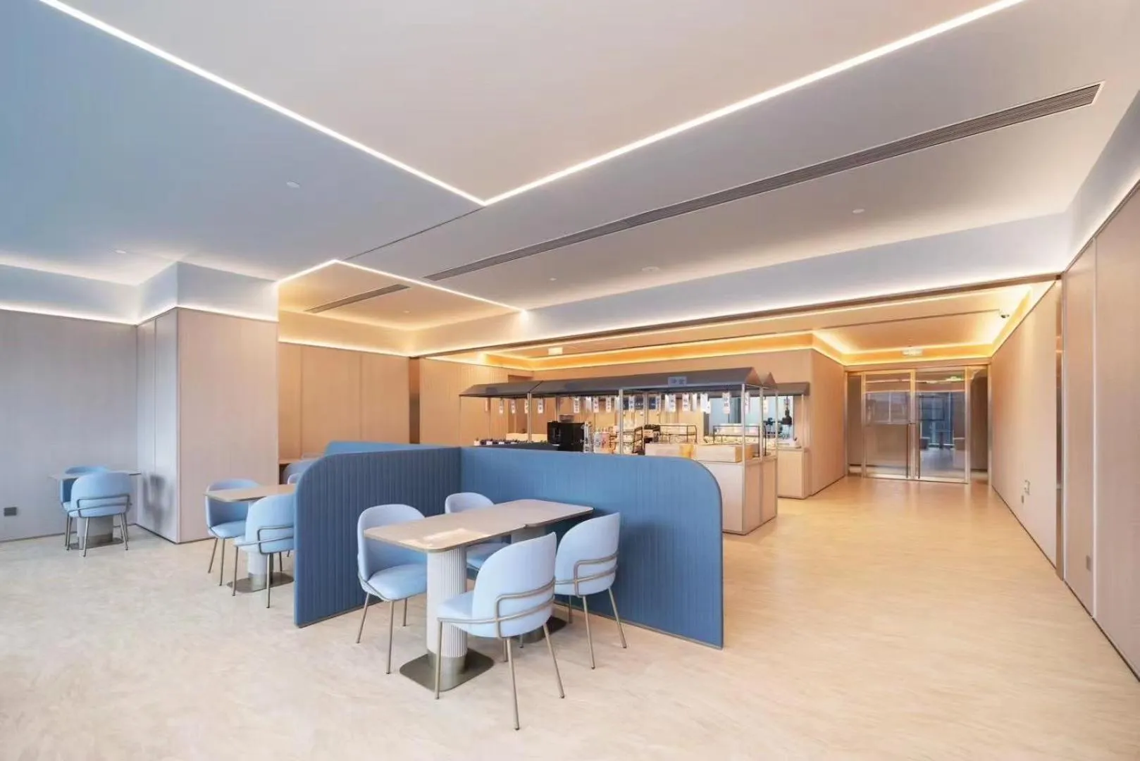 Restaurant/places to eat in Hanting Hotel Shanghai Lingang New City Wanda Plaza