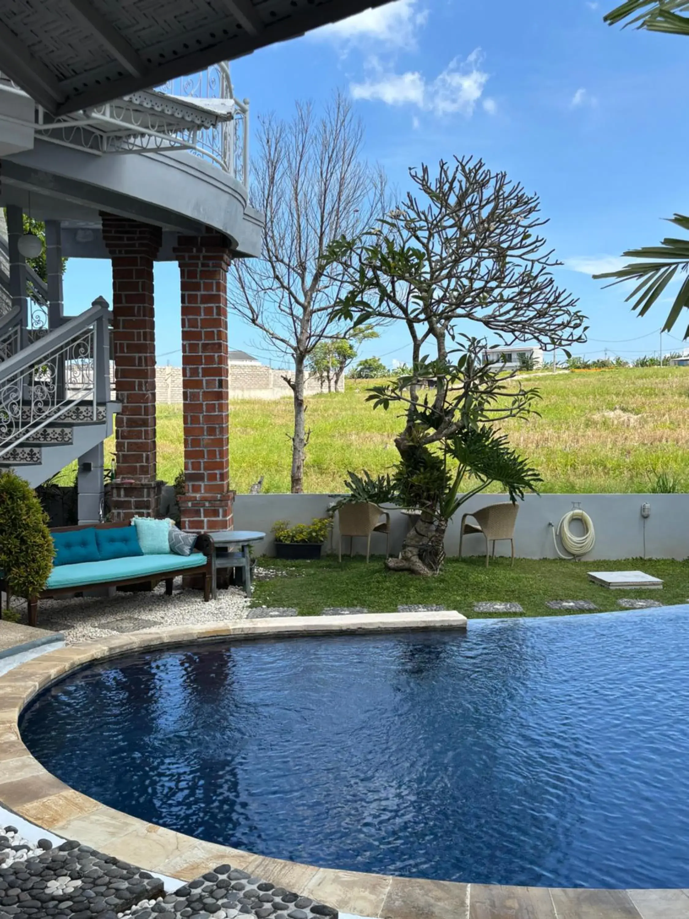 villa Angin villa Angin