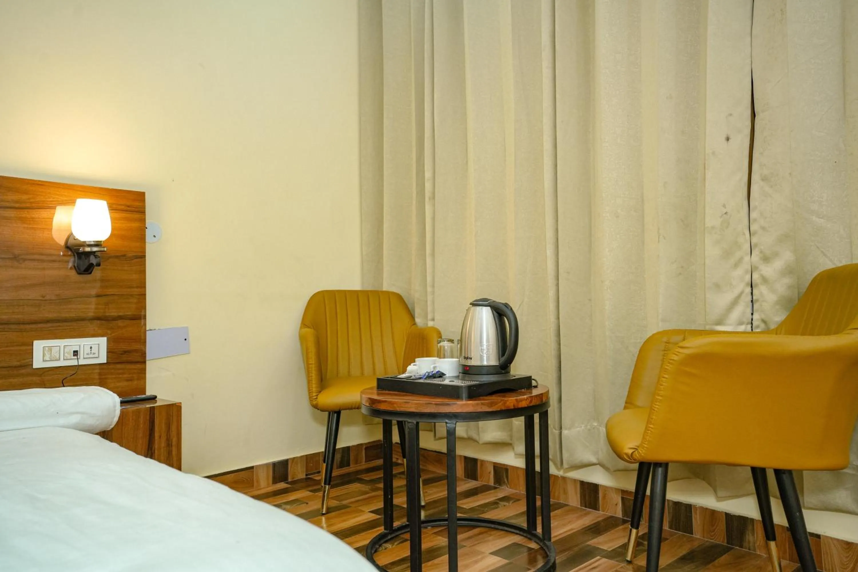 Bed in The Himalayan Stories - A Riverside Heaven Resort