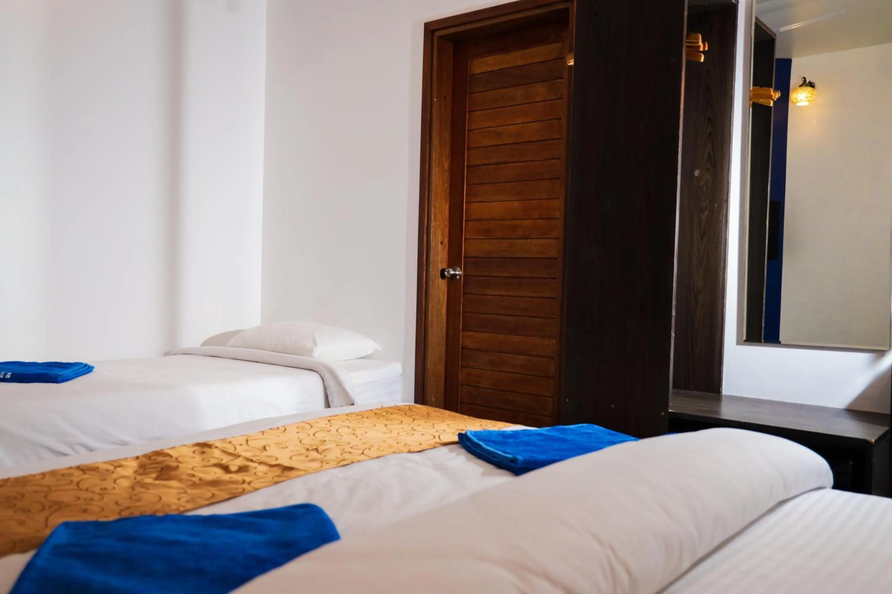 Bed in Palm Residence