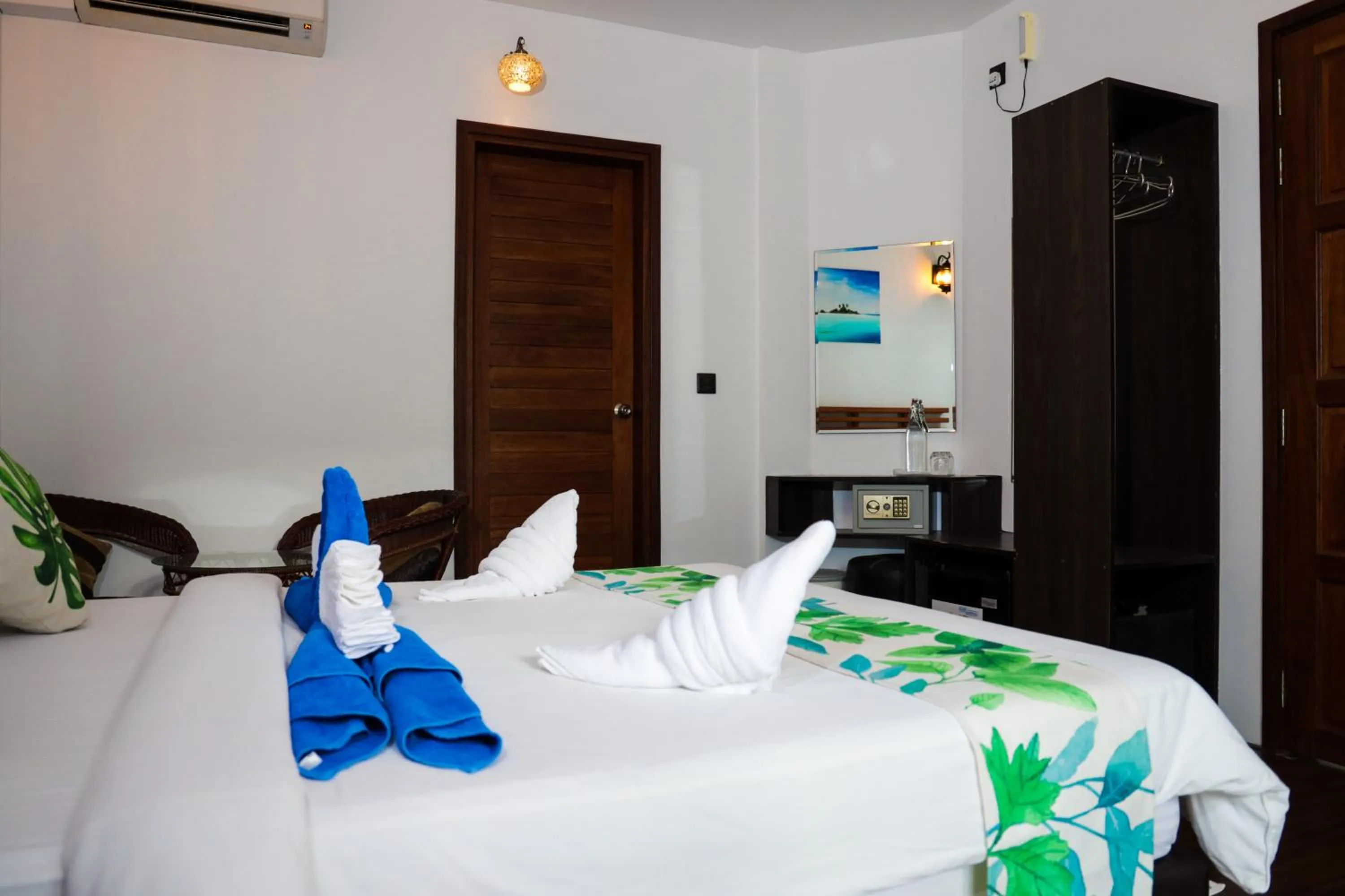 Bed in Palm Residence