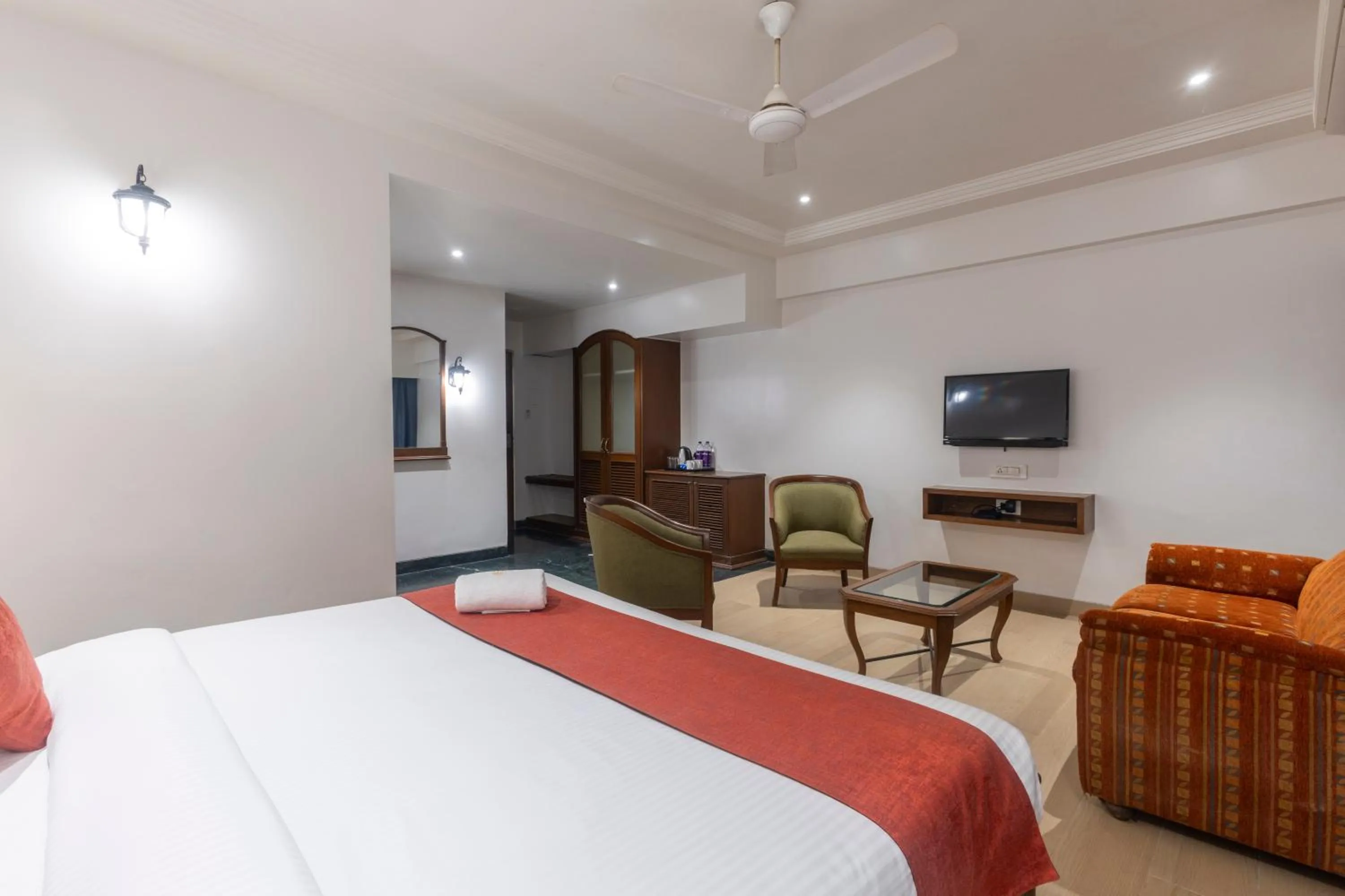 Bedroom, Bed in The Metropole by Keyboard Hotels