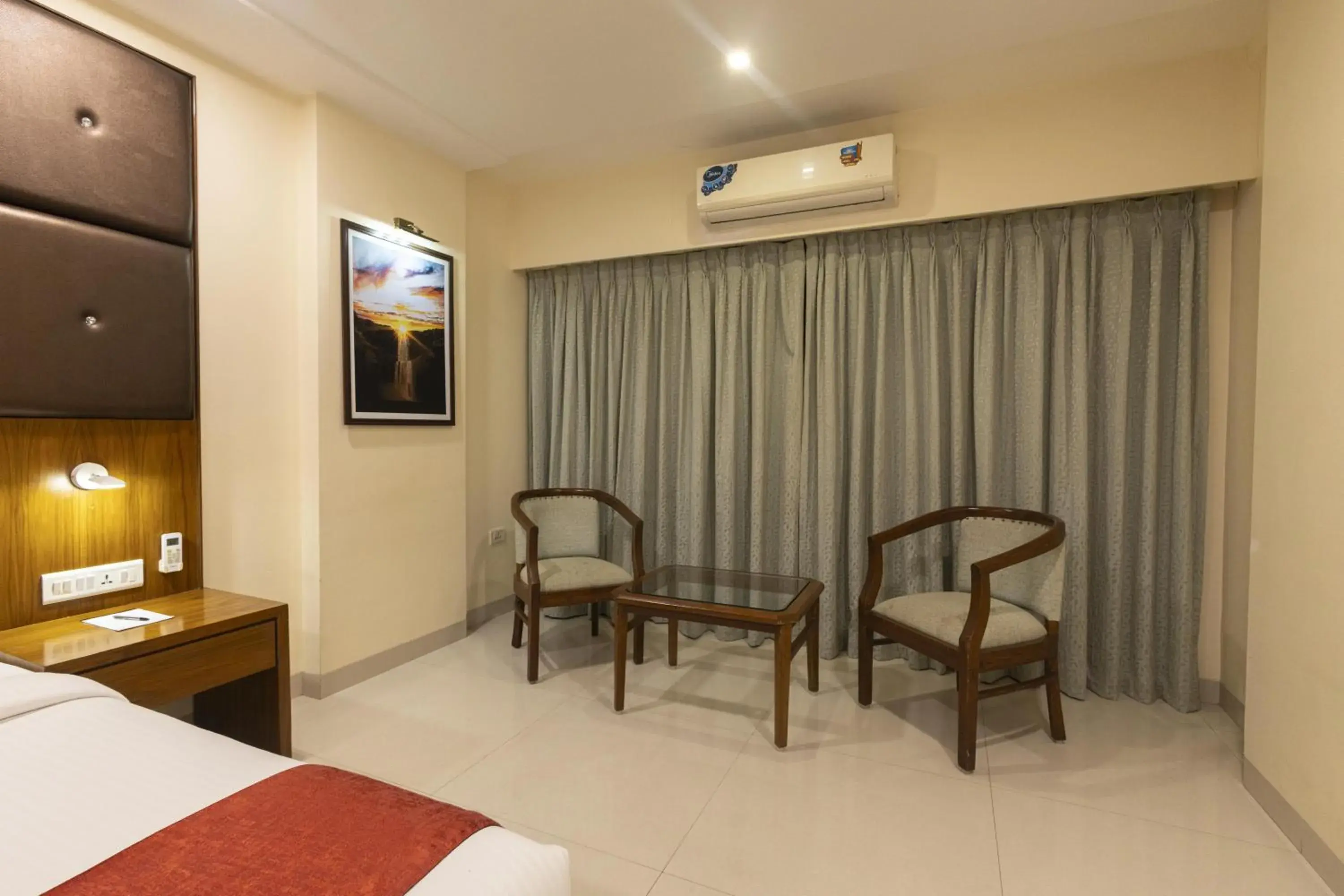 Bed in The Metropole by Keyboard Hotels Bed in The Metropole by Keyboard Hotels