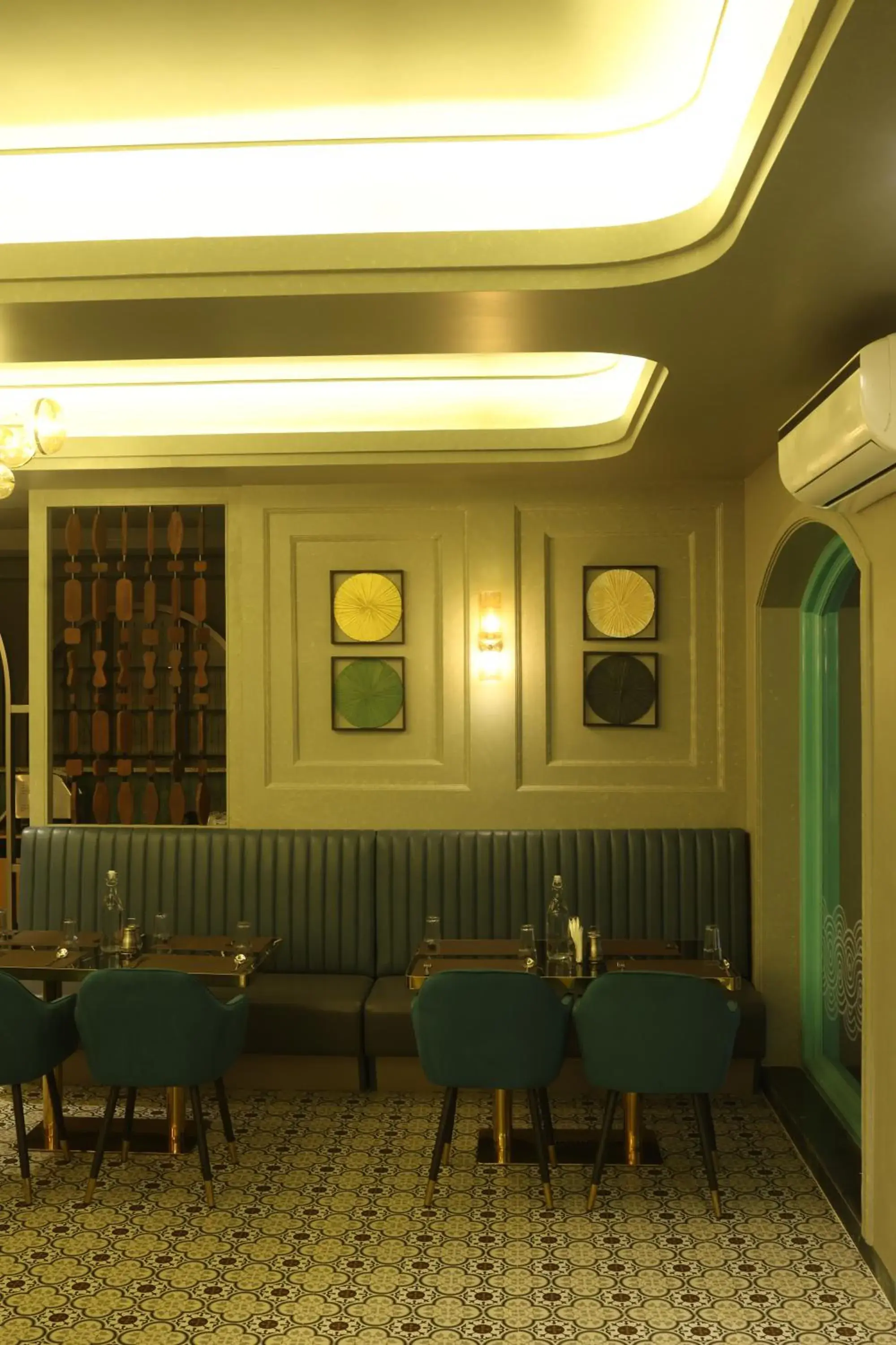 Restaurant/places to eat in The Metropole by Keyboard Hotels Restaurant/places to eat in The Metropole by Keyboard Hotels