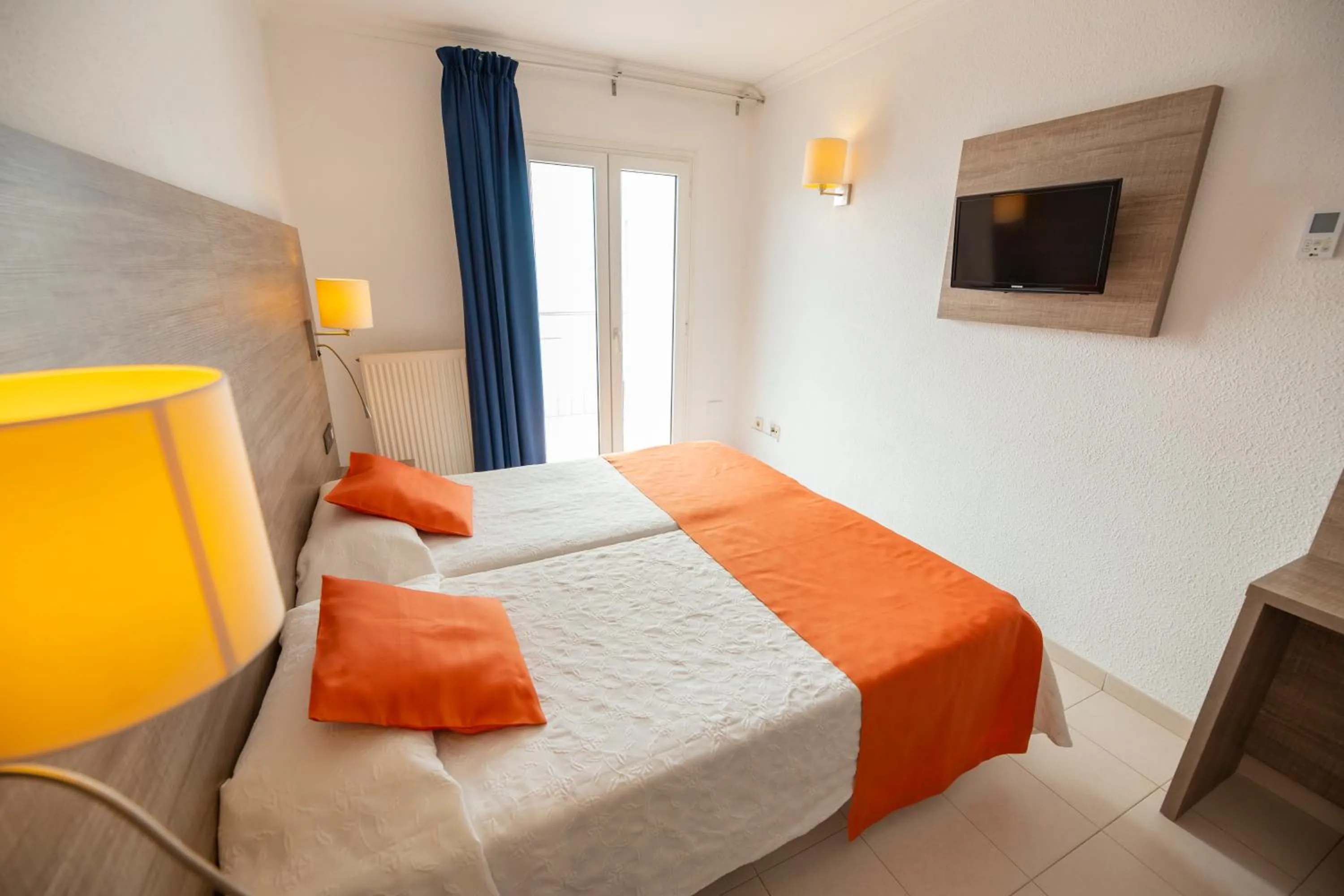 Photo of the whole room, Bed in Hotel Risech