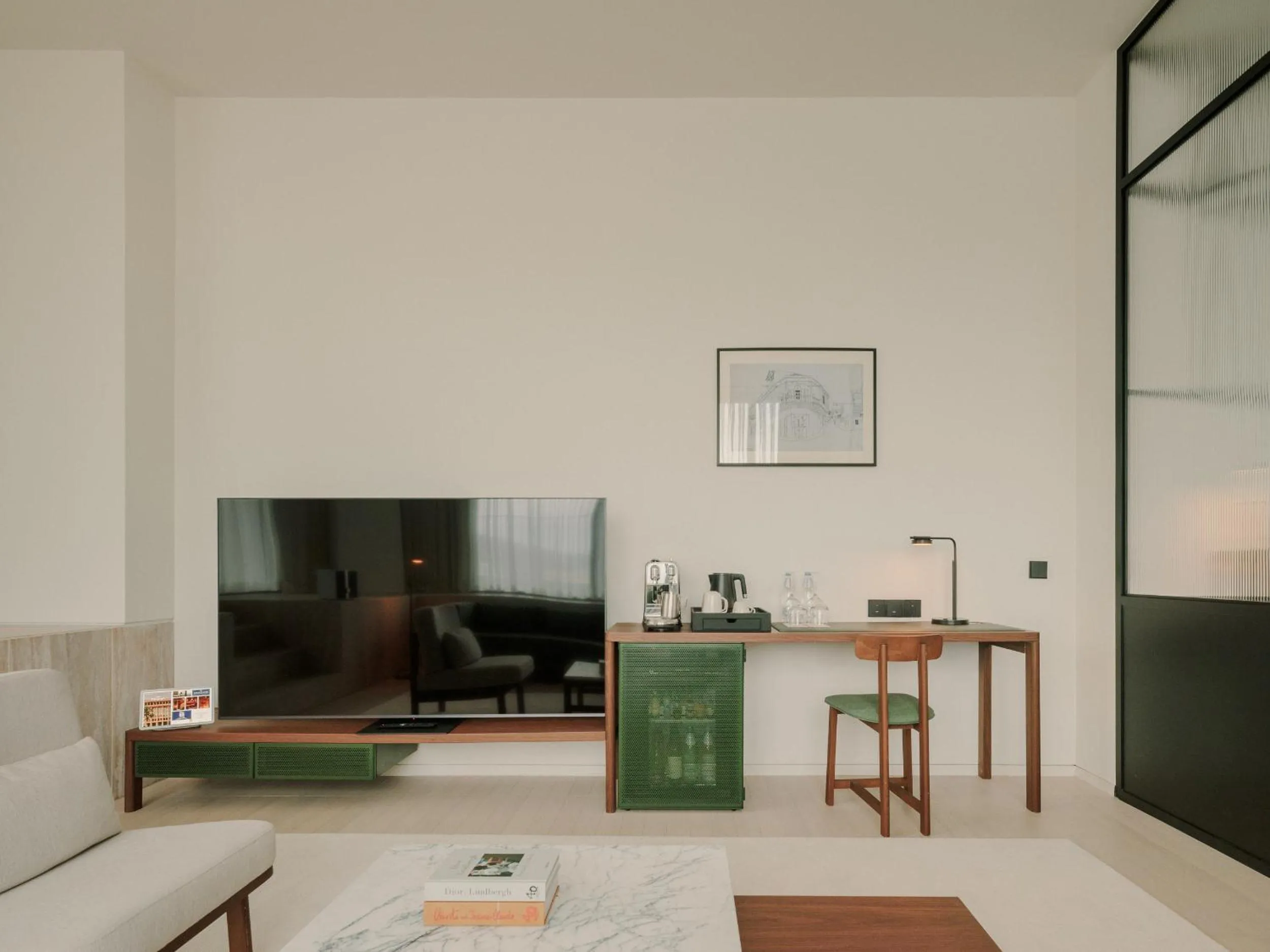 TV and multimedia in The Telegraph Hotel - The Leading Hotels of the World