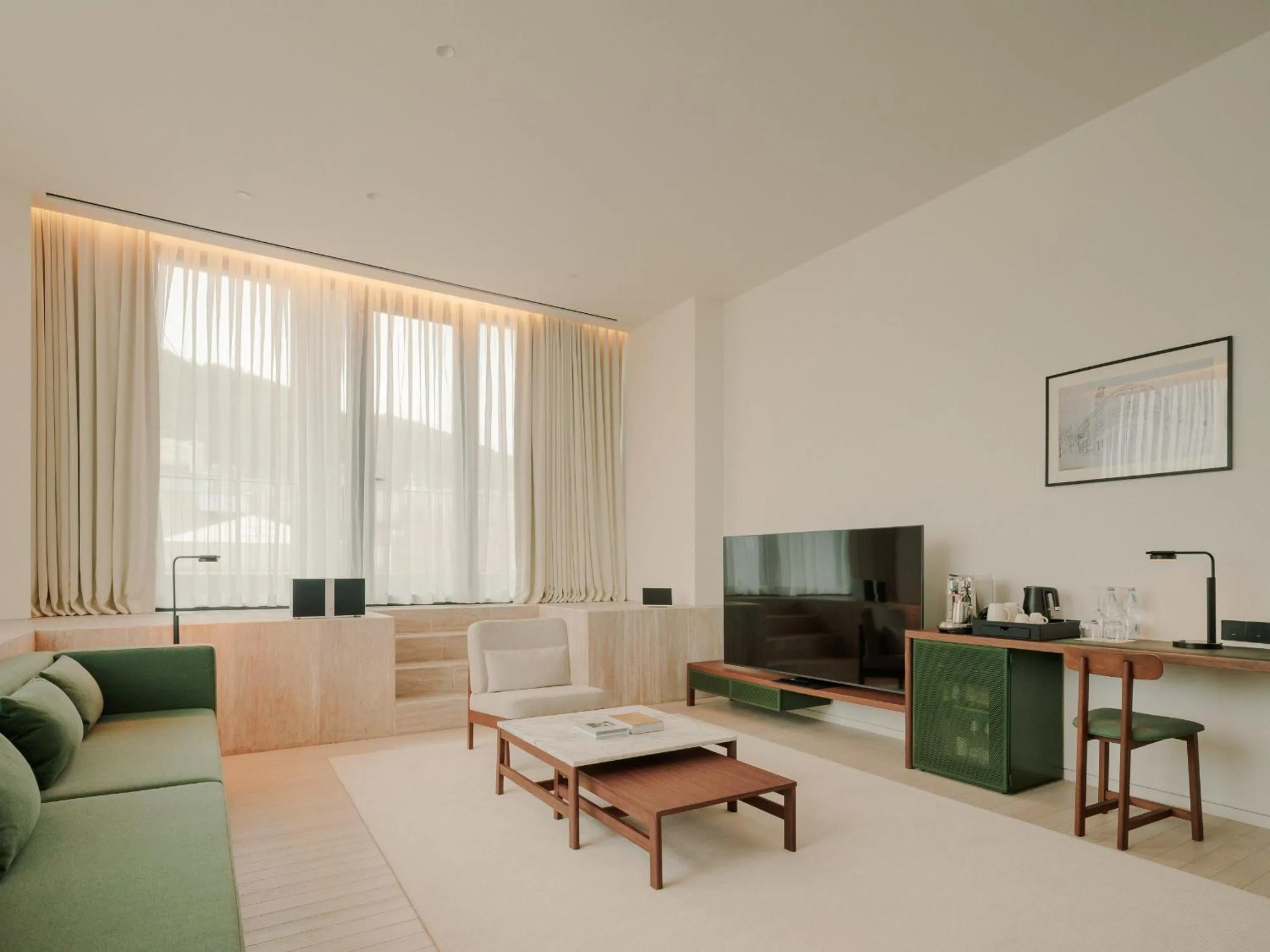 TV and multimedia in The Telegraph Hotel - The Leading Hotels of the World