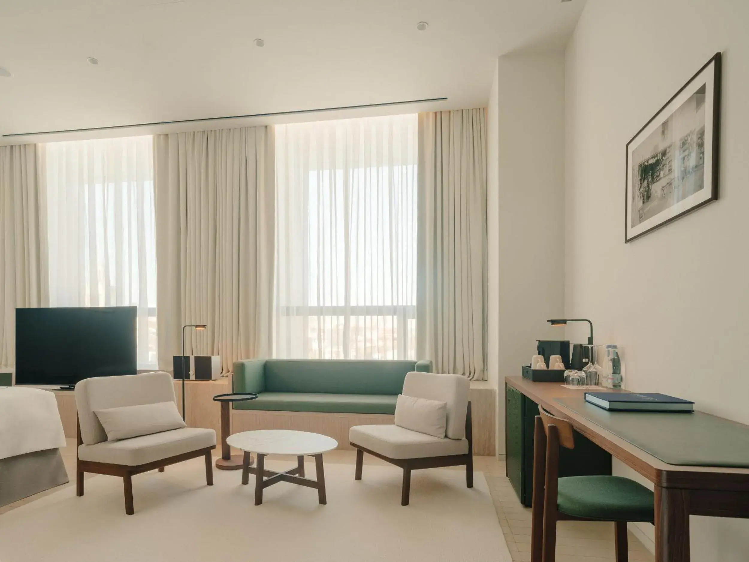 Deluxe Room in The Telegraph Hotel - The Leading Hotels of the World Deluxe Room in The Telegraph Hotel - The Leading Hotels of the World