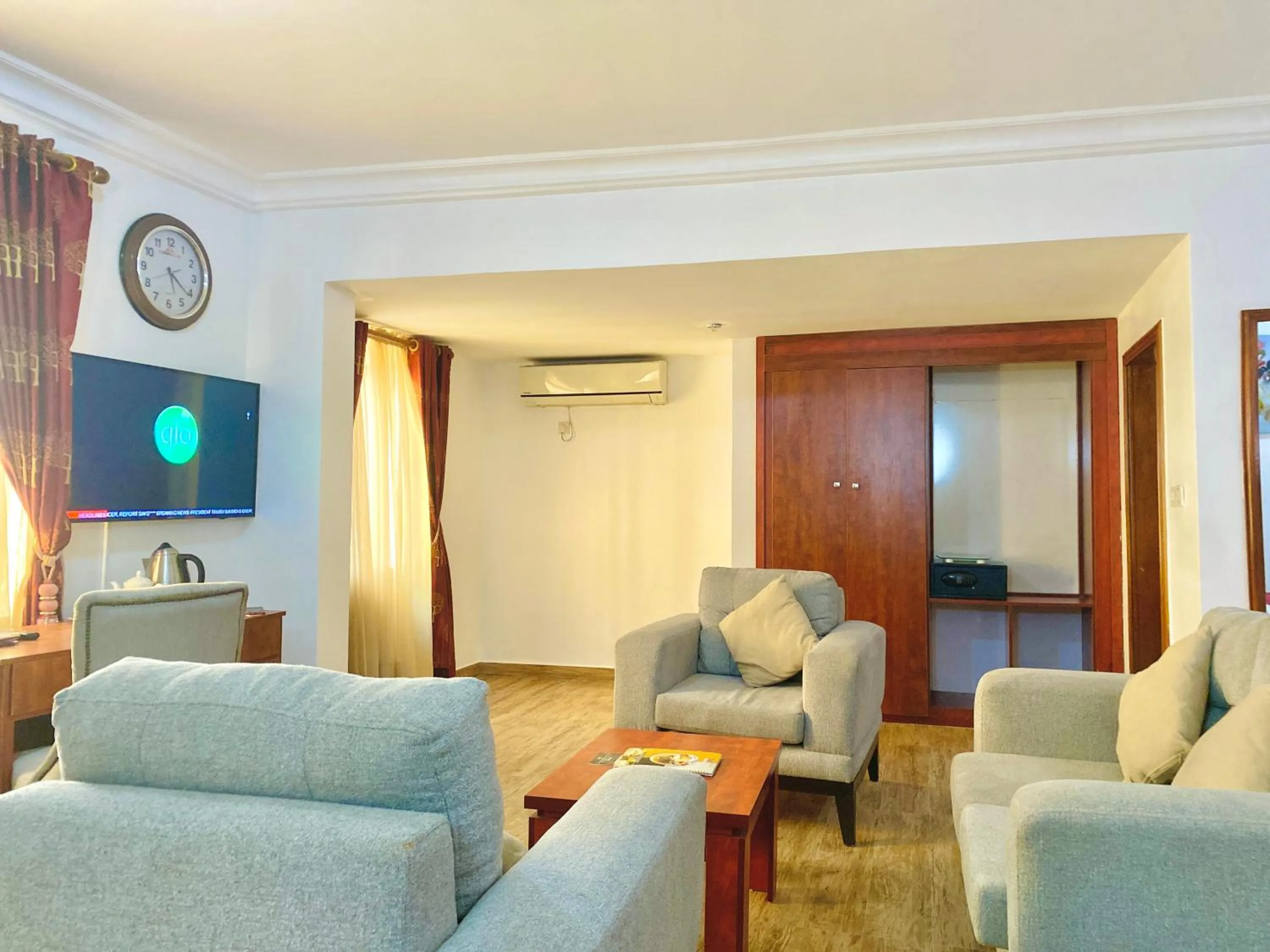 TV and multimedia in Reiz Continental Hotel, Abuja