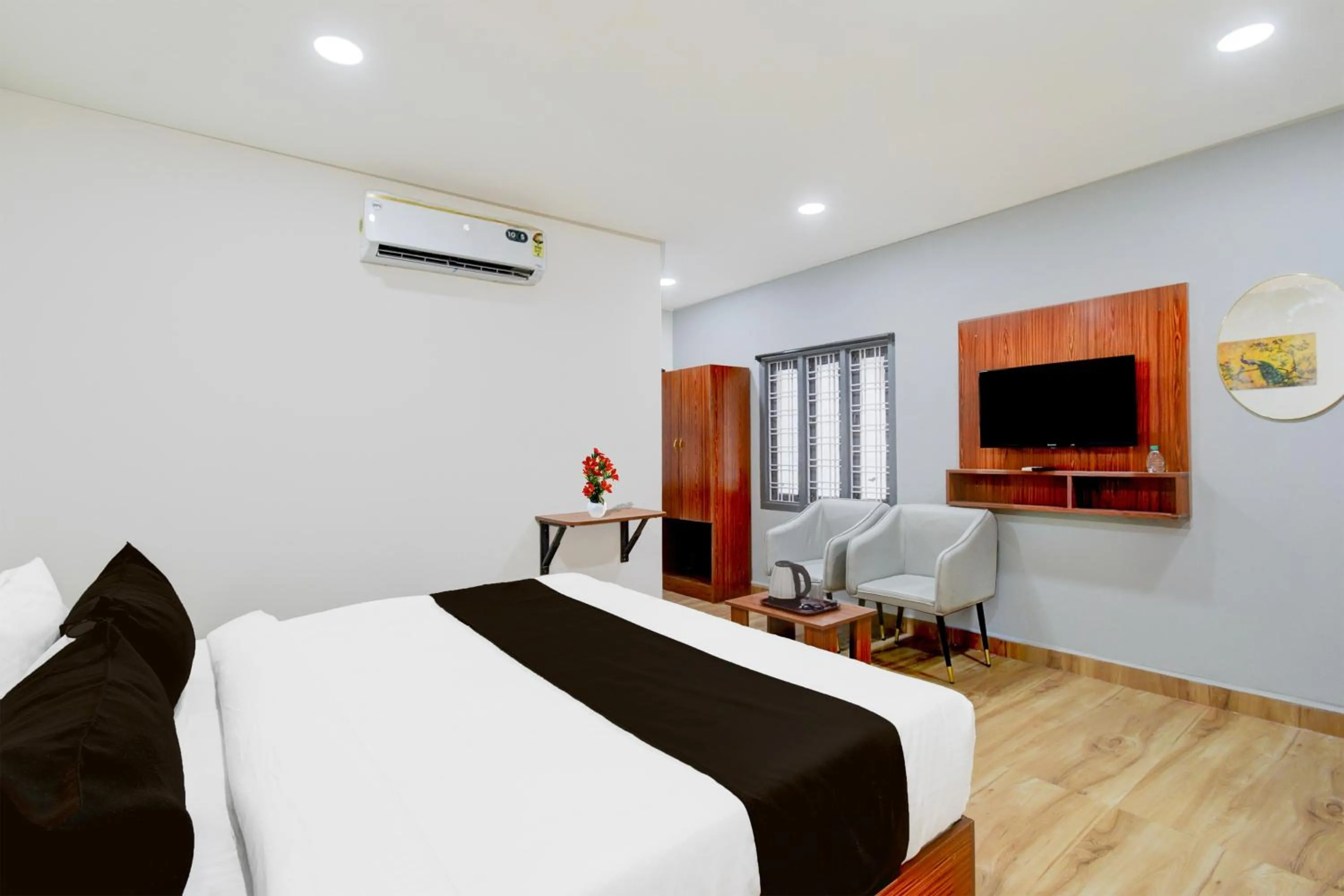 Bedroom, Bed in Super Townhouse Vanasthalipuram Near Deer National Park