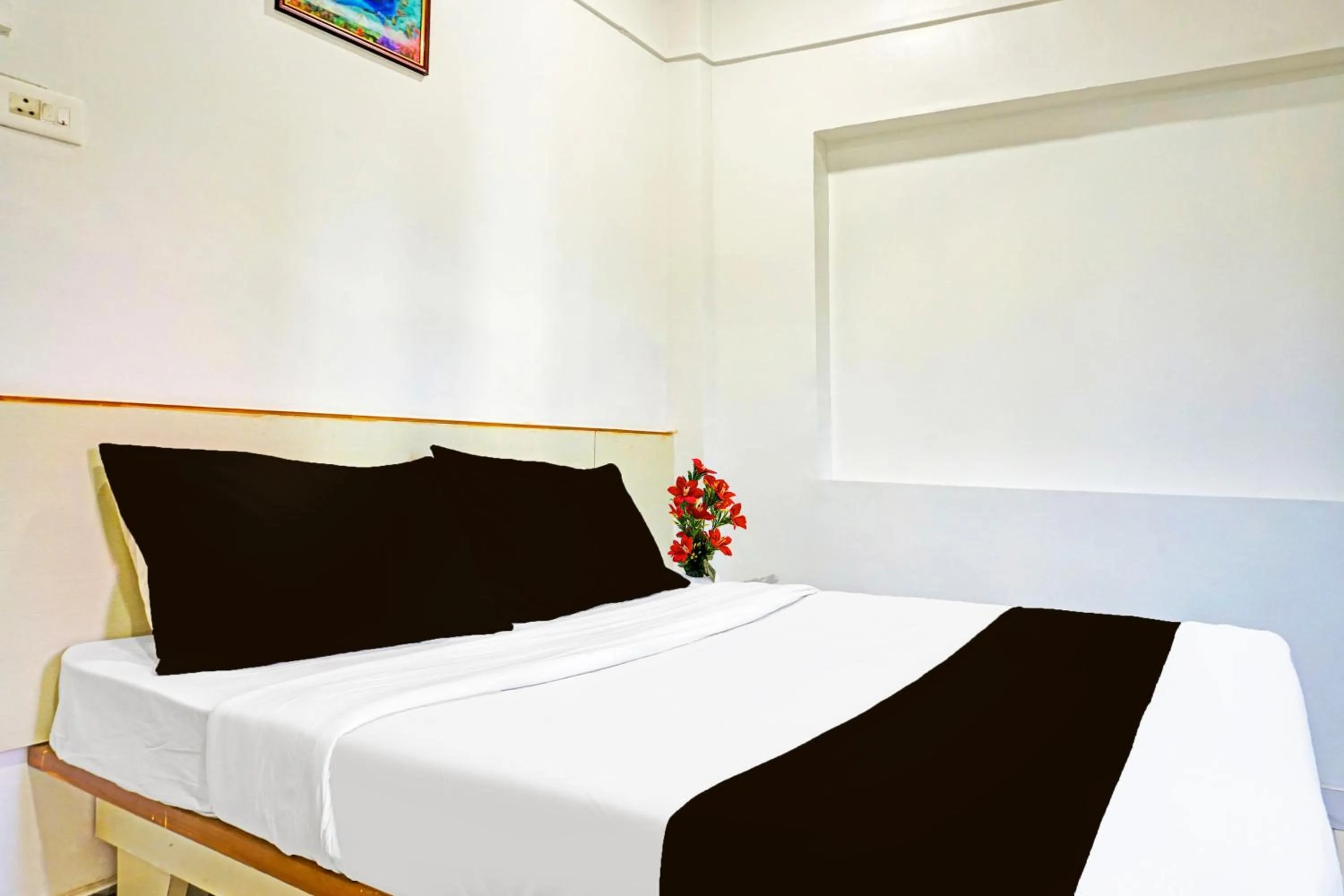 Bedroom, Bed in Super Collection O Pune Nagar Road Viman Nagar Formerly Ananta Sagar