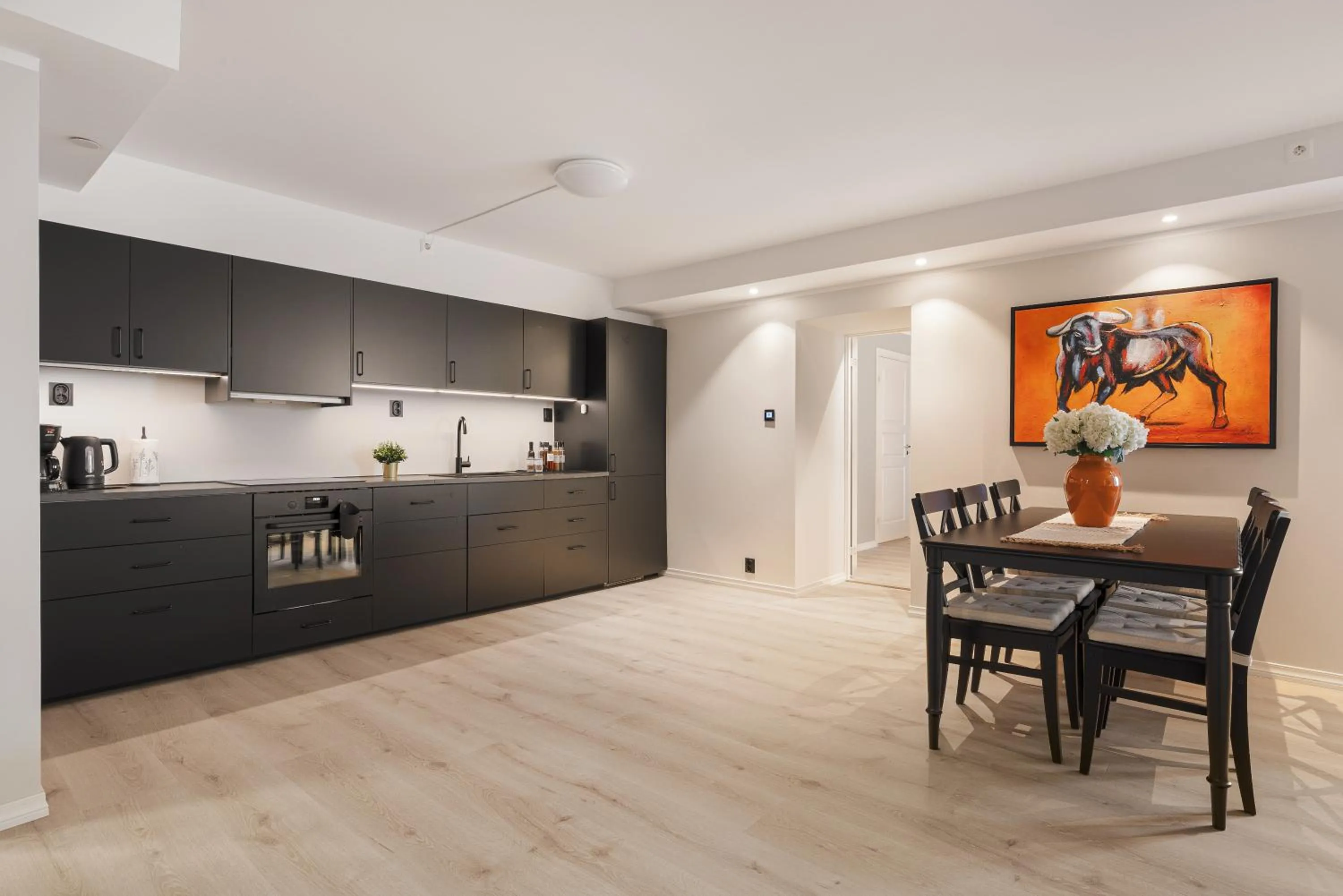 Kitchen or kitchenette in Rosenberg Apartments