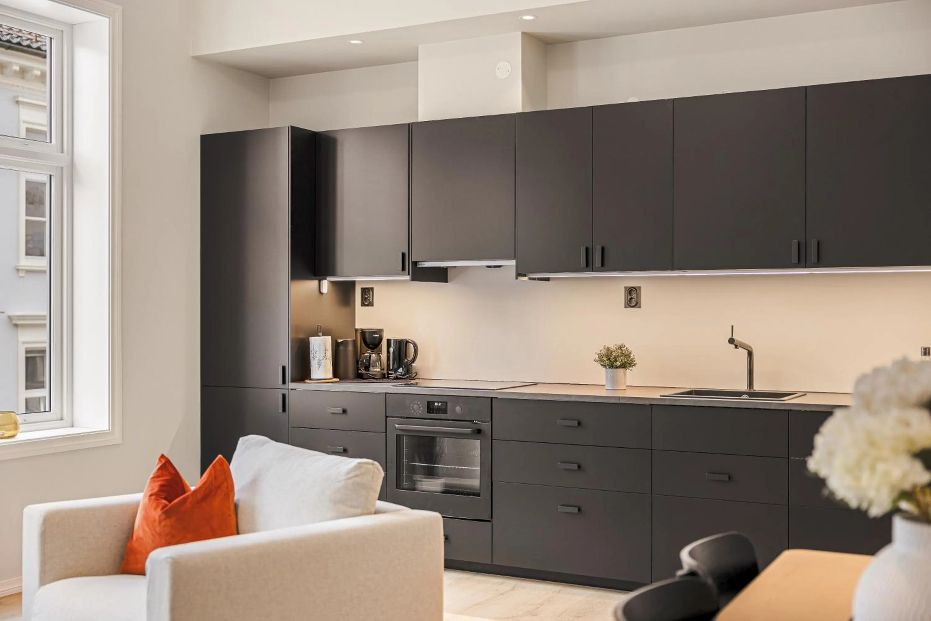 Kitchen or kitchenette in Rosenberg Apartments