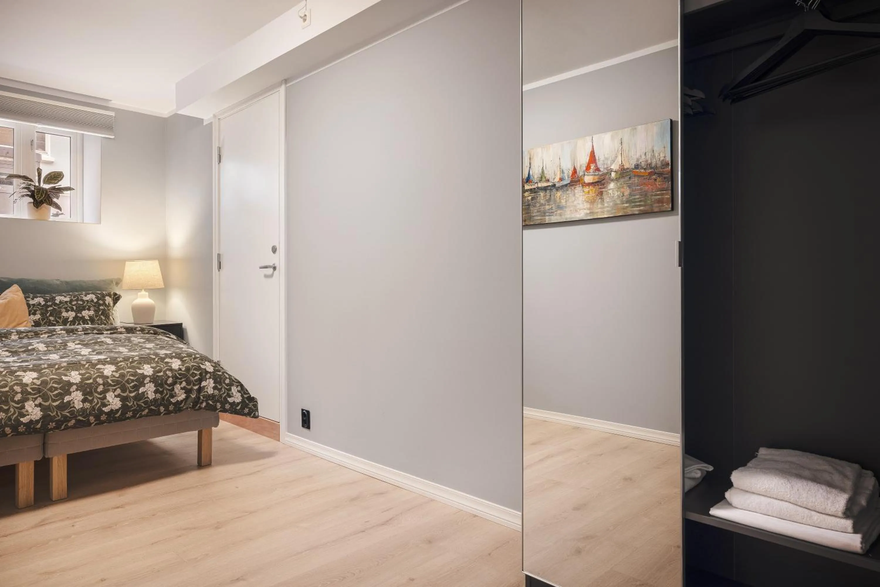 Bed in Rosenberg Apartments