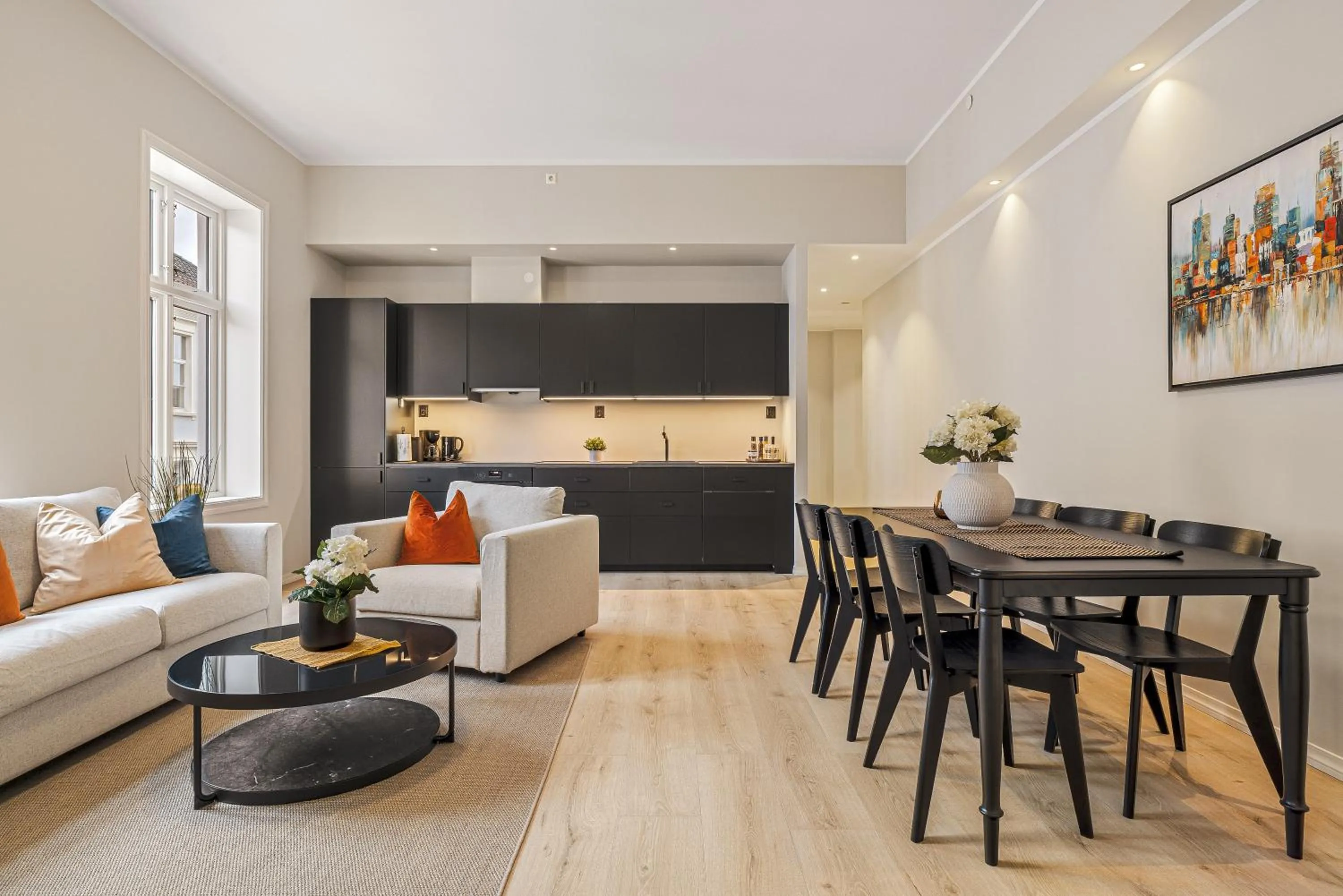 Kitchen or kitchenette in Rosenberg Apartments