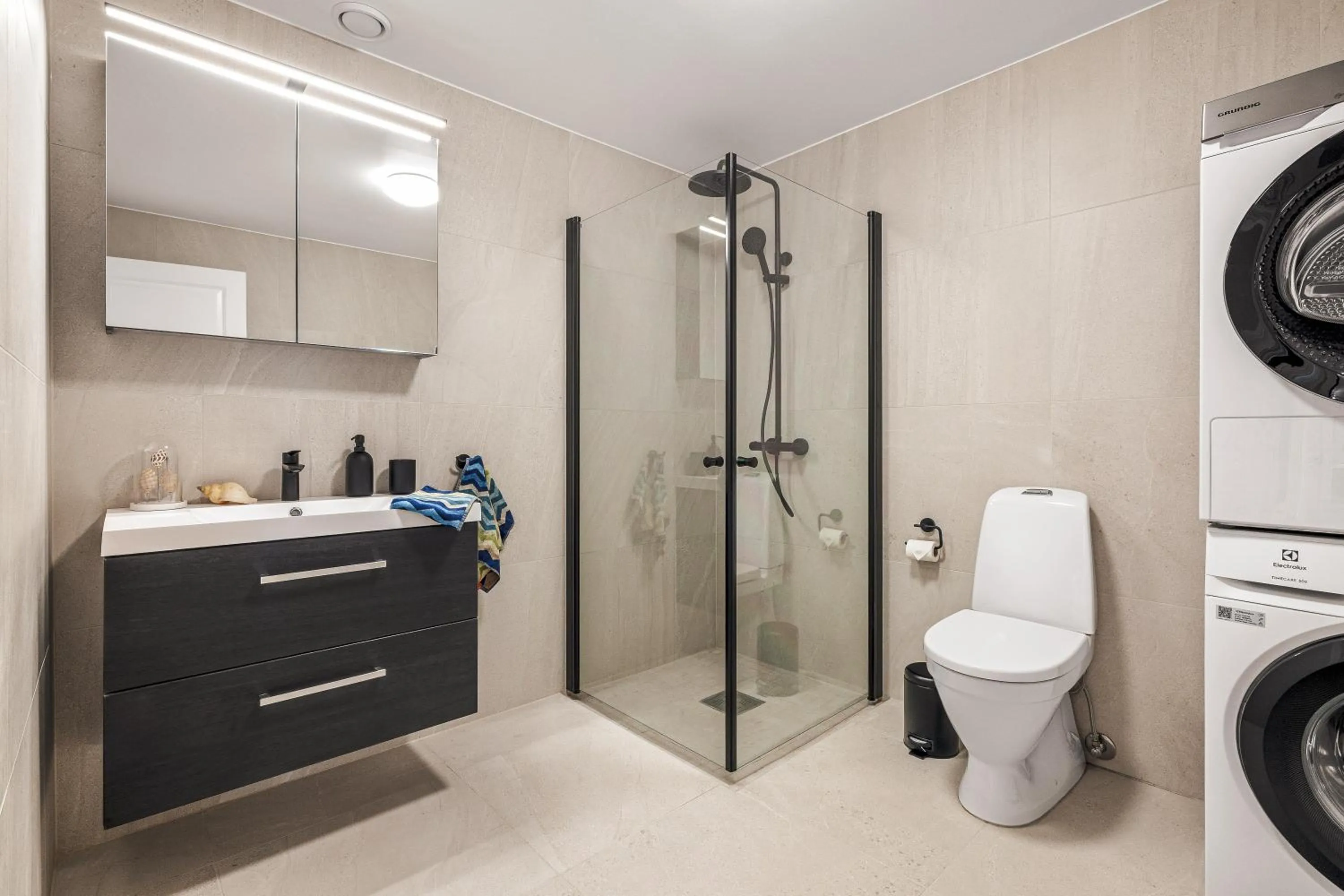 Bathroom in Rosenberg Apartments