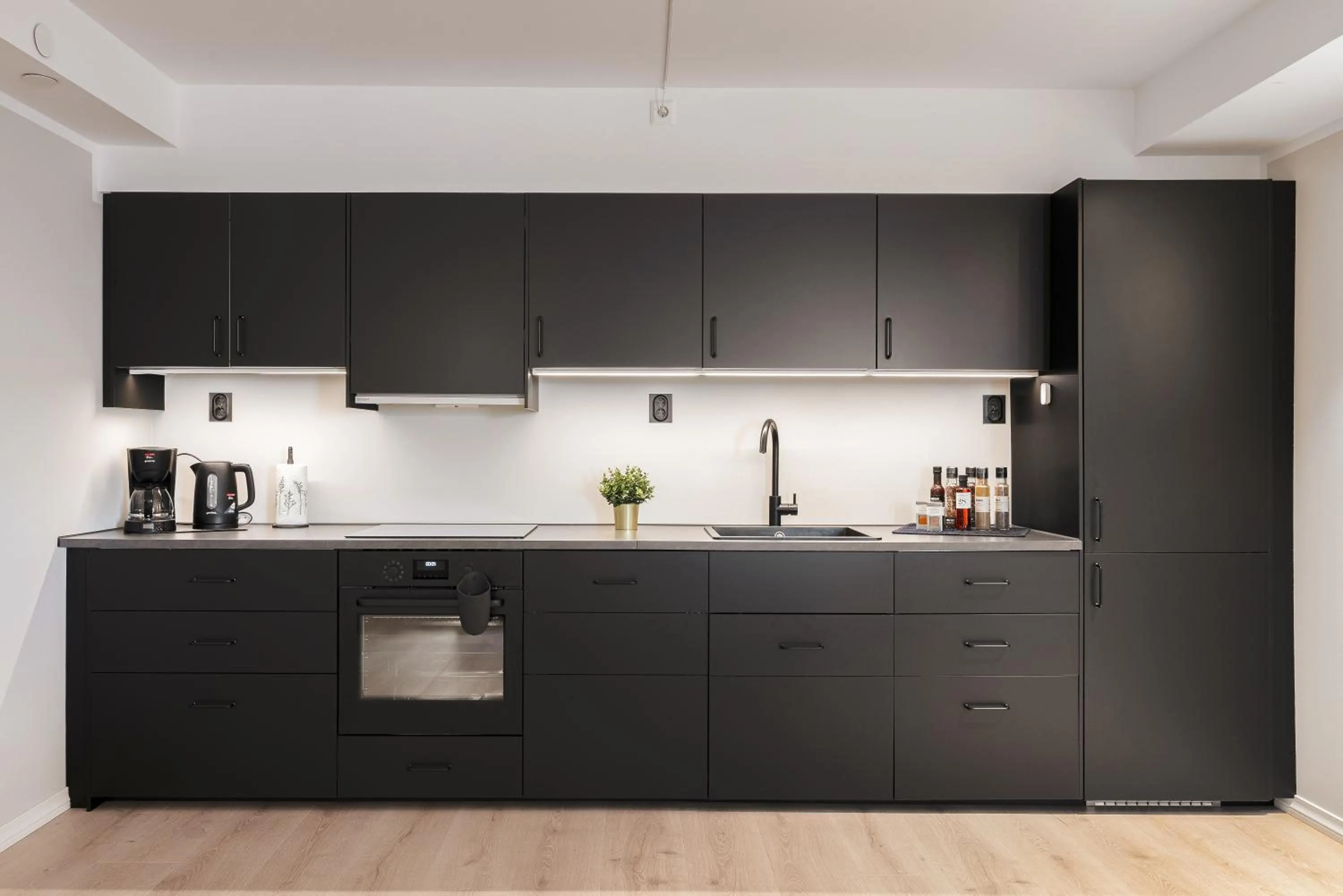 Kitchen or kitchenette in Rosenberg Apartments